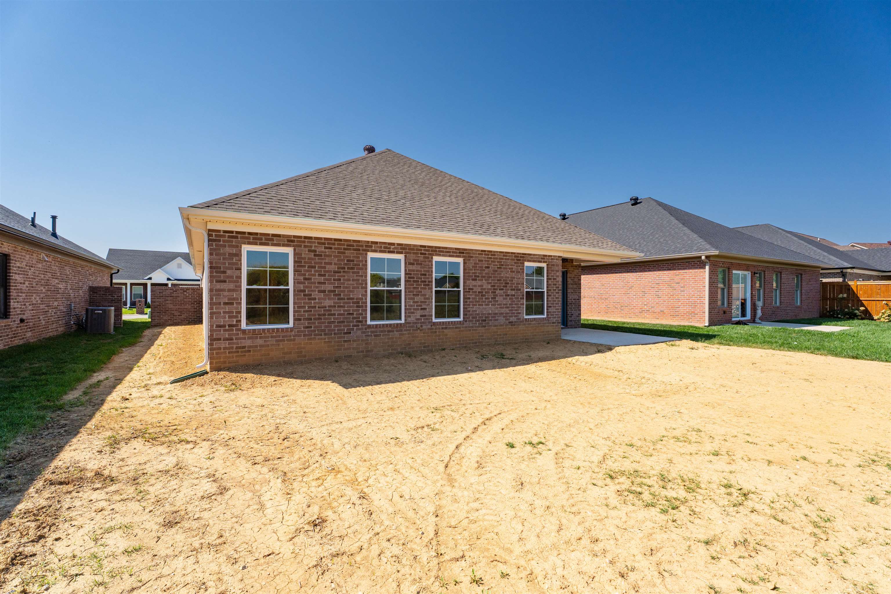 652 Stableford Circle, Owensboro, Kentucky 42303, 3 Bedrooms Bedrooms, ,2 BathroomsBathrooms,Single Family Residence,For Sale,Stableford Circle,93118