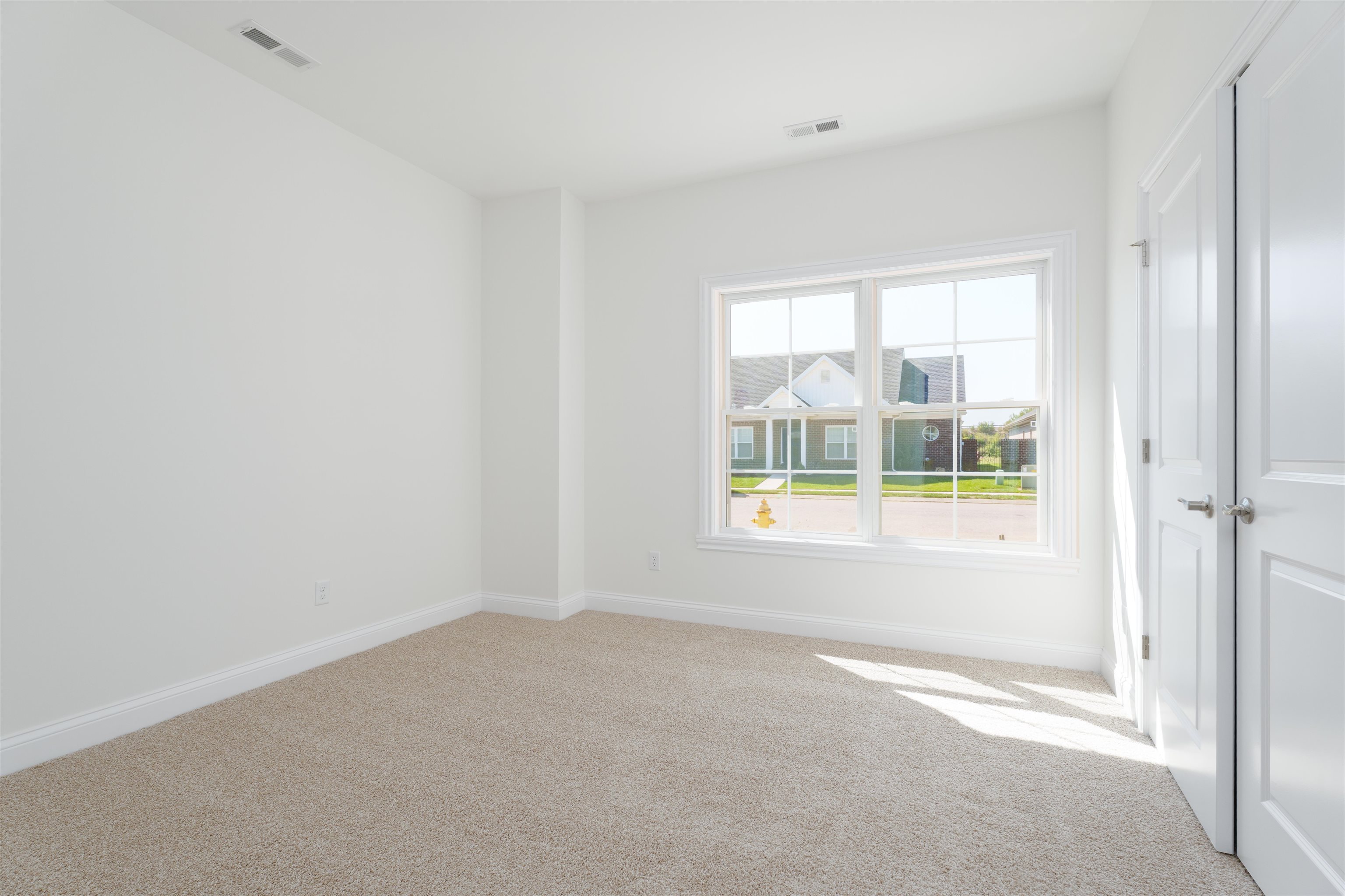 652 Stableford Circle, Owensboro, Kentucky 42303, 3 Bedrooms Bedrooms, ,2 BathroomsBathrooms,Single Family Residence,For Sale,Stableford Circle,93118