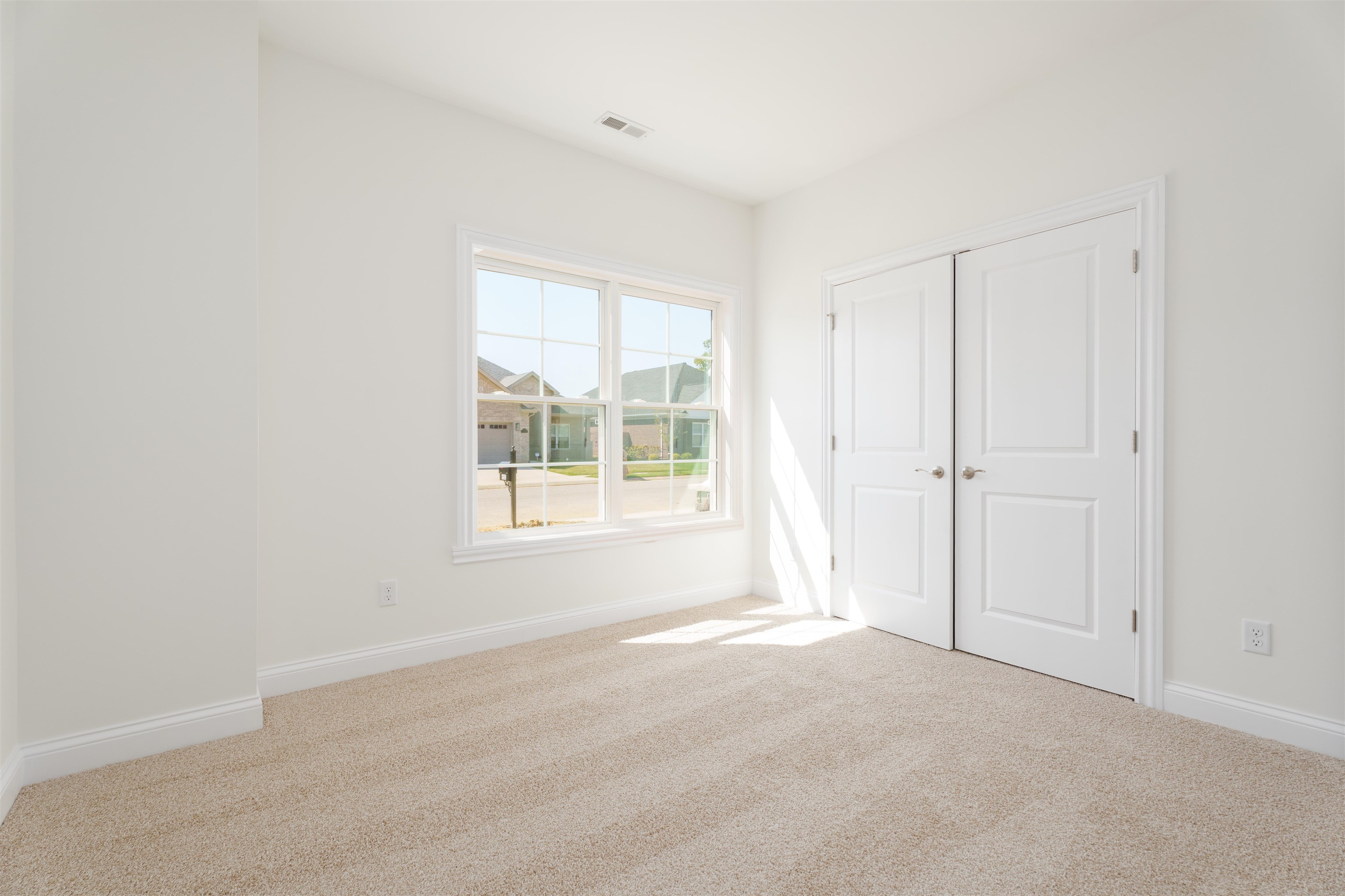 652 Stableford Circle, Owensboro, Kentucky 42303, 3 Bedrooms Bedrooms, ,2 BathroomsBathrooms,Single Family Residence,For Sale,Stableford Circle,93118