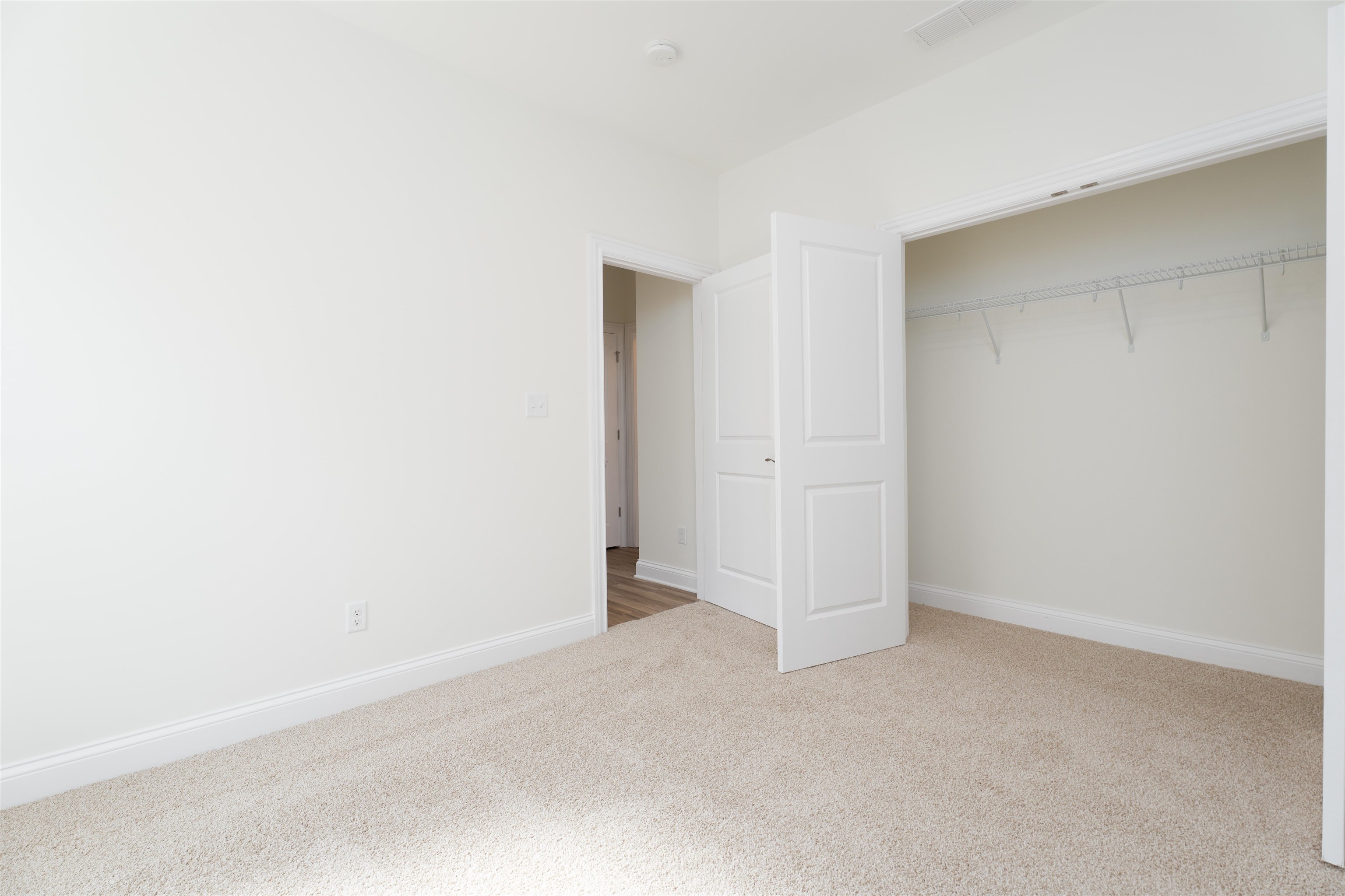 652 Stableford Circle, Owensboro, Kentucky 42303, 3 Bedrooms Bedrooms, ,2 BathroomsBathrooms,Single Family Residence,For Sale,Stableford Circle,93118