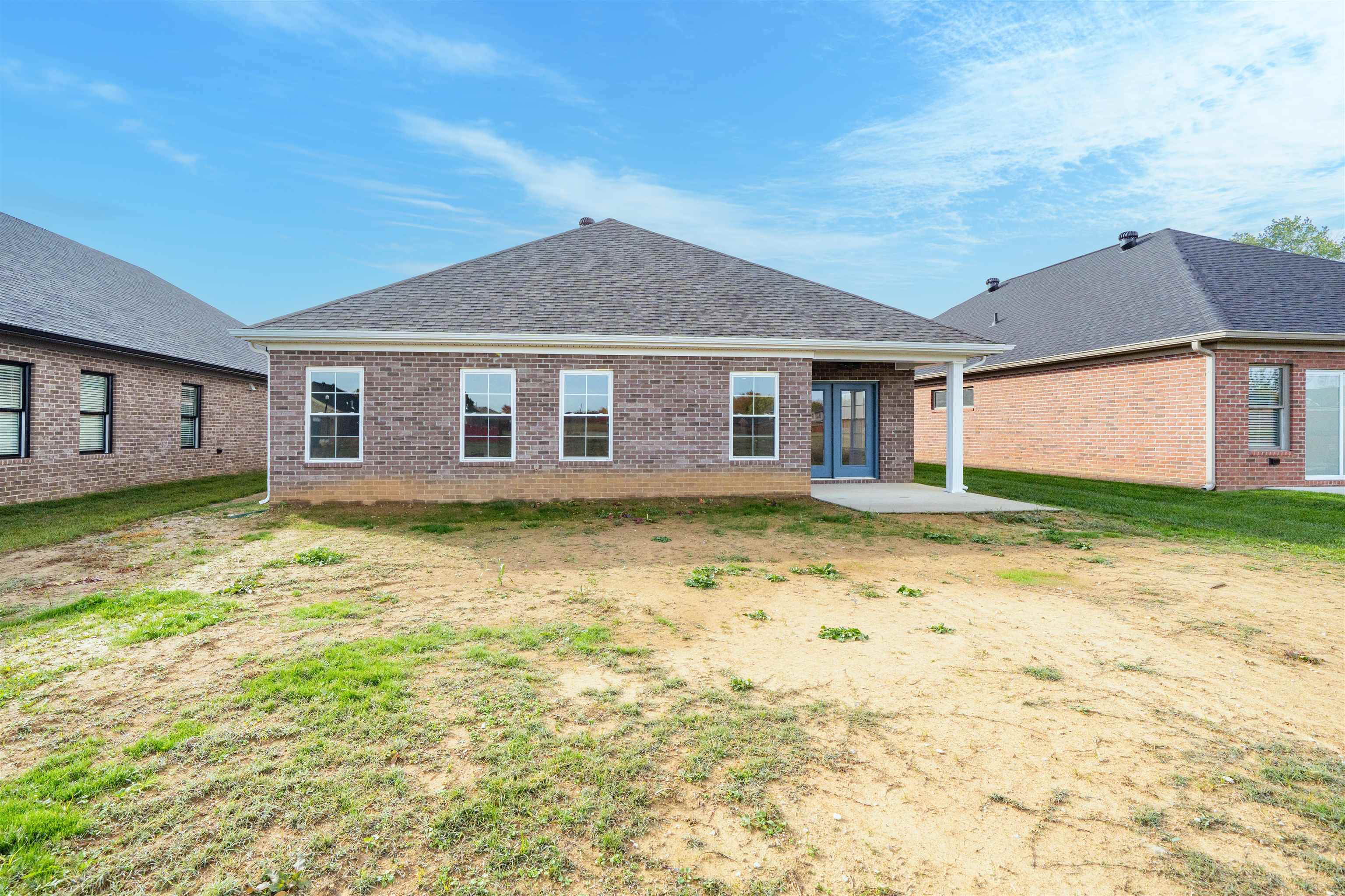 652 Stableford Circle, Owensboro, Kentucky 42303, 3 Bedrooms Bedrooms, ,2 BathroomsBathrooms,Single Family Residence,For Sale,Stableford Circle,93118