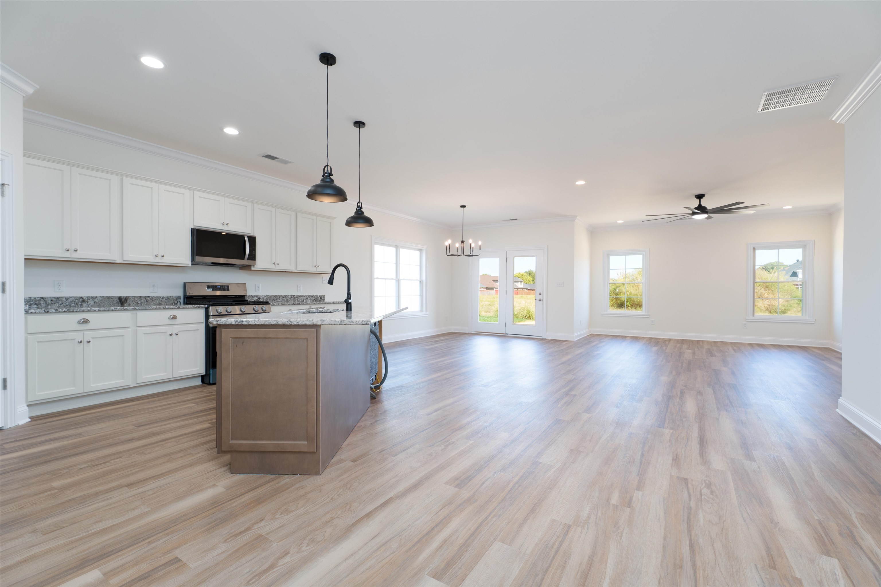 652 Stableford Circle, Owensboro, Kentucky 42303, 3 Bedrooms Bedrooms, ,2 BathroomsBathrooms,Single Family Residence,For Sale,Stableford Circle,93118