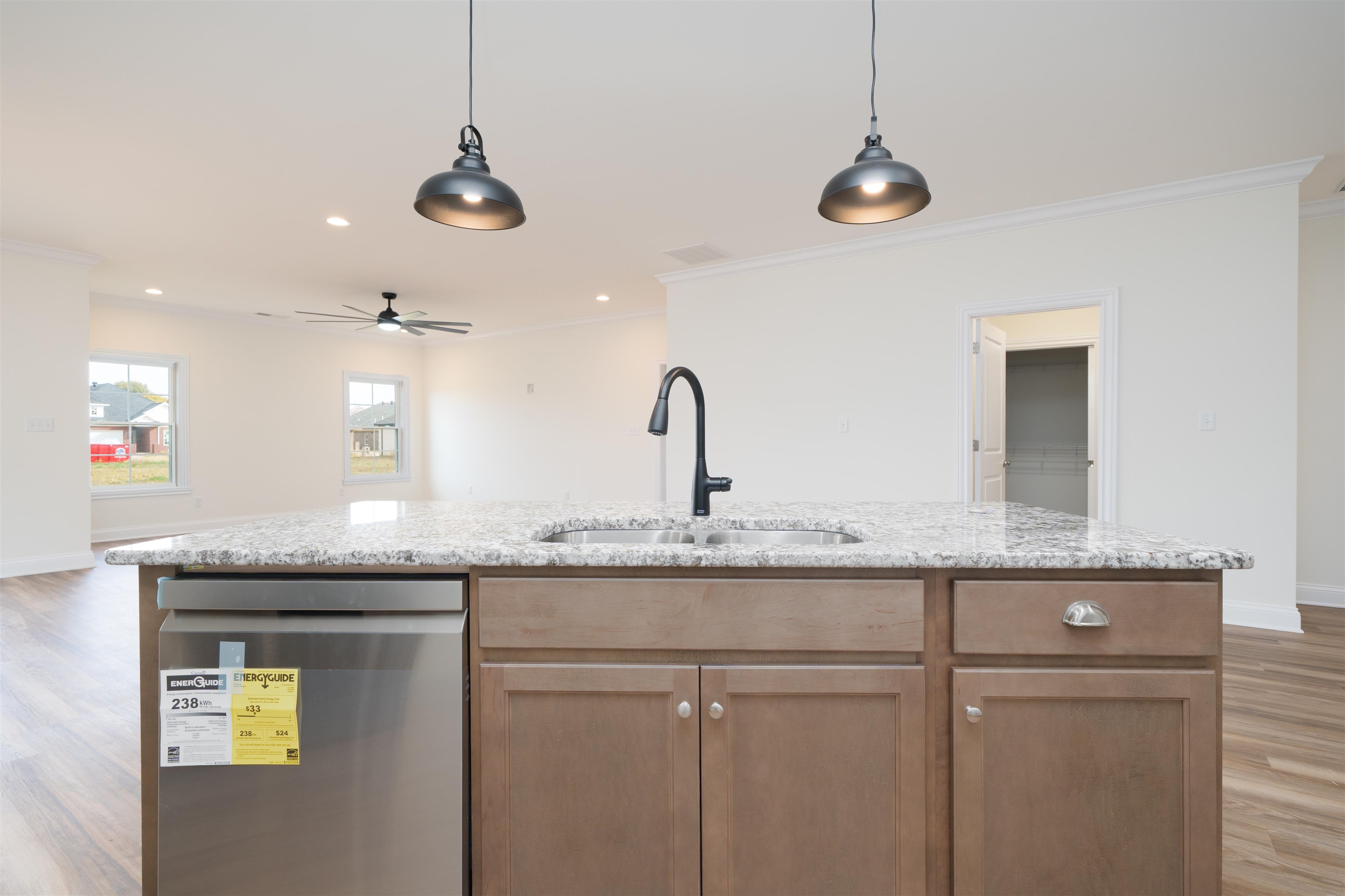 652 Stableford Circle, Owensboro, Kentucky 42303, 3 Bedrooms Bedrooms, ,2 BathroomsBathrooms,Single Family Residence,For Sale,Stableford Circle,93118