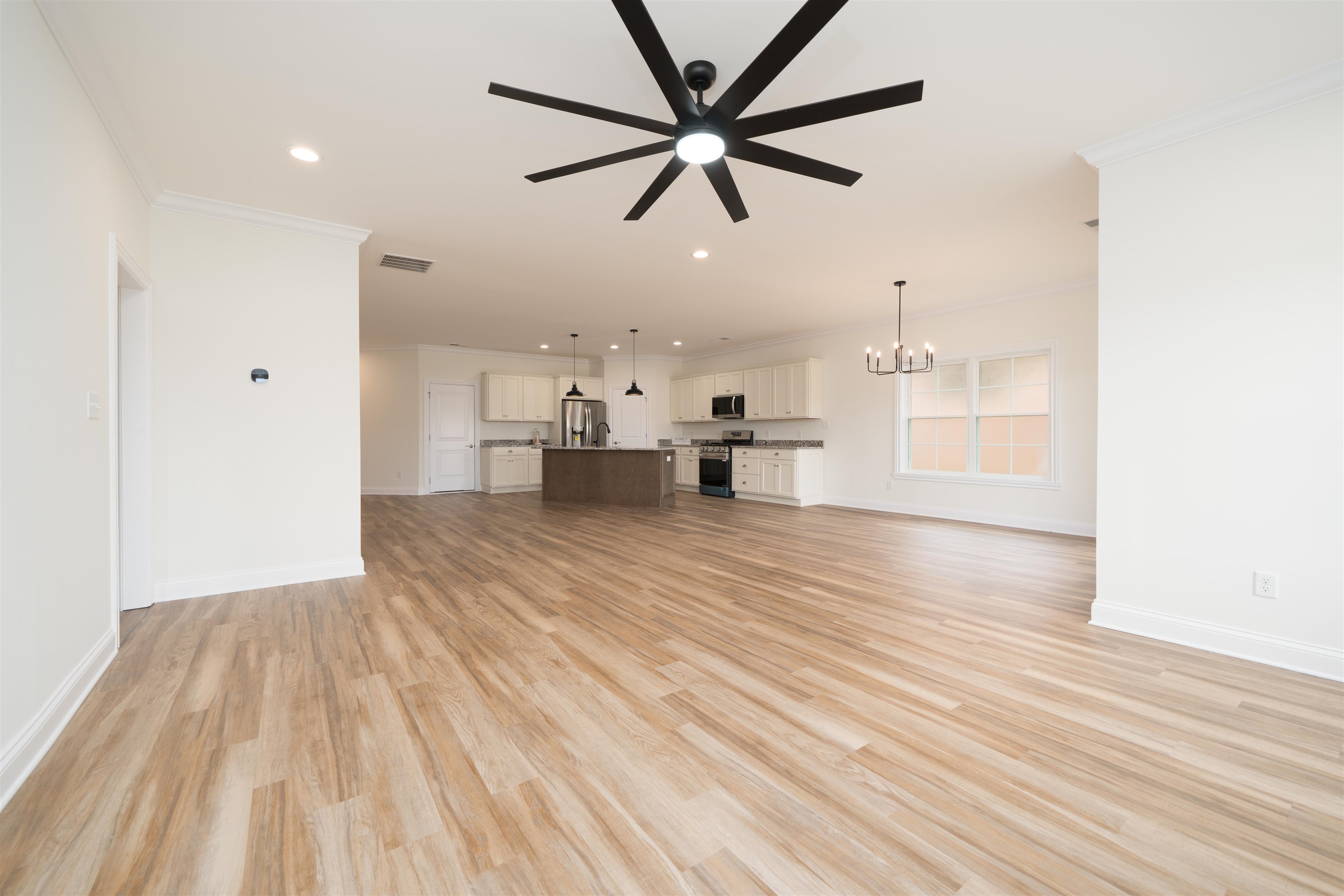 652 Stableford Circle, Owensboro, Kentucky 42303, 3 Bedrooms Bedrooms, ,2 BathroomsBathrooms,Single Family Residence,For Sale,Stableford Circle,93118