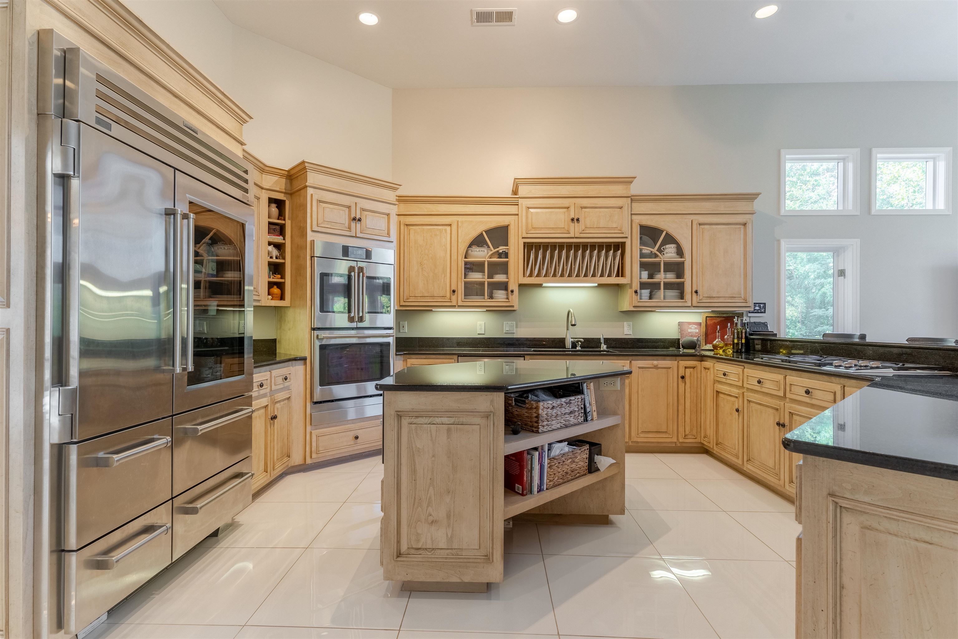 1088 HUNTER BLVD, NEWBURGH, Indiana 47630, 5 Bedrooms Bedrooms, ,4 BathroomsBathrooms,Single Family Residence,For Sale,HUNTER BLVD,93123