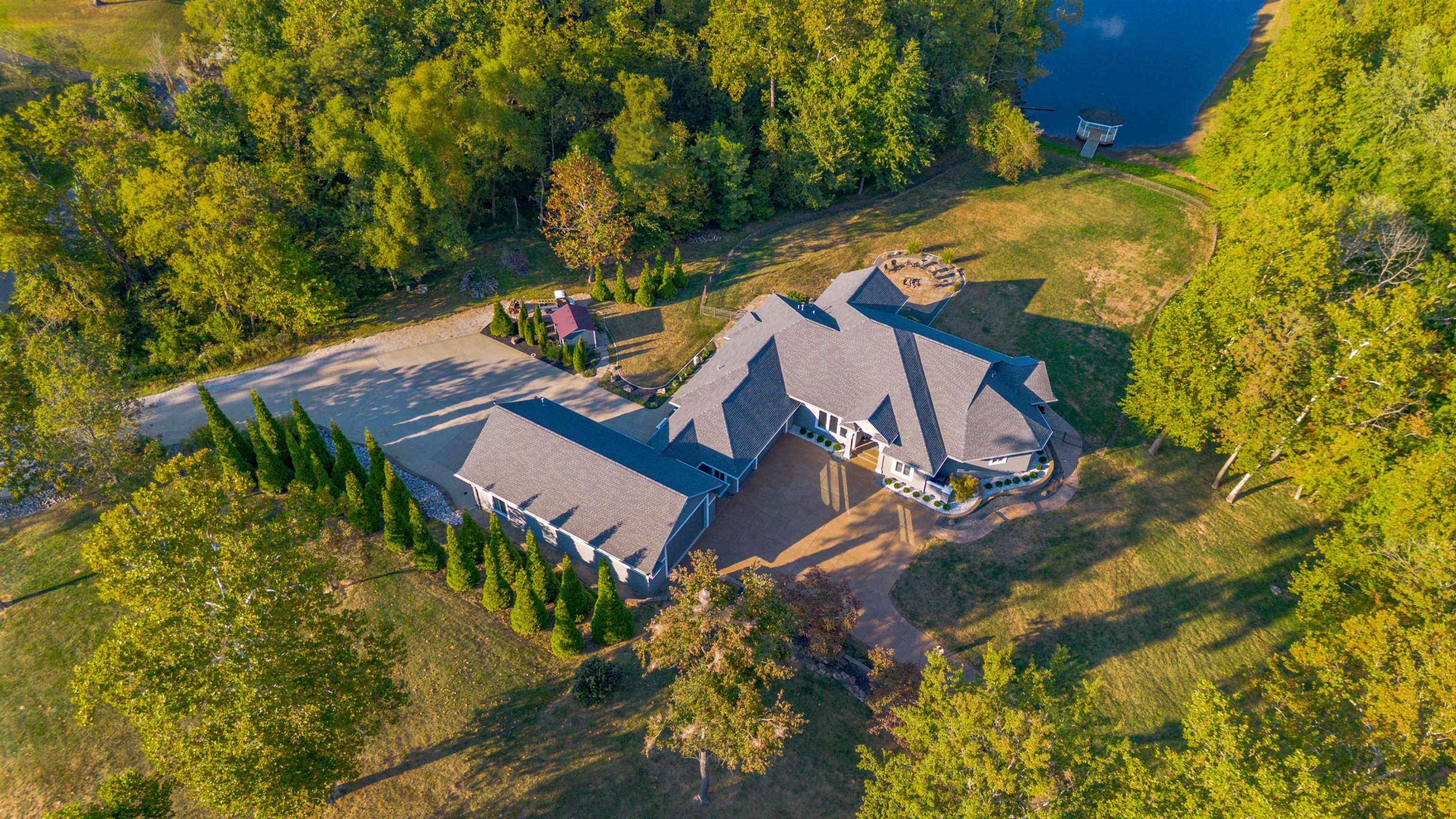 1088 HUNTER BLVD, NEWBURGH, Indiana 47630, 5 Bedrooms Bedrooms, ,4 BathroomsBathrooms,Single Family Residence,For Sale,HUNTER BLVD,93123