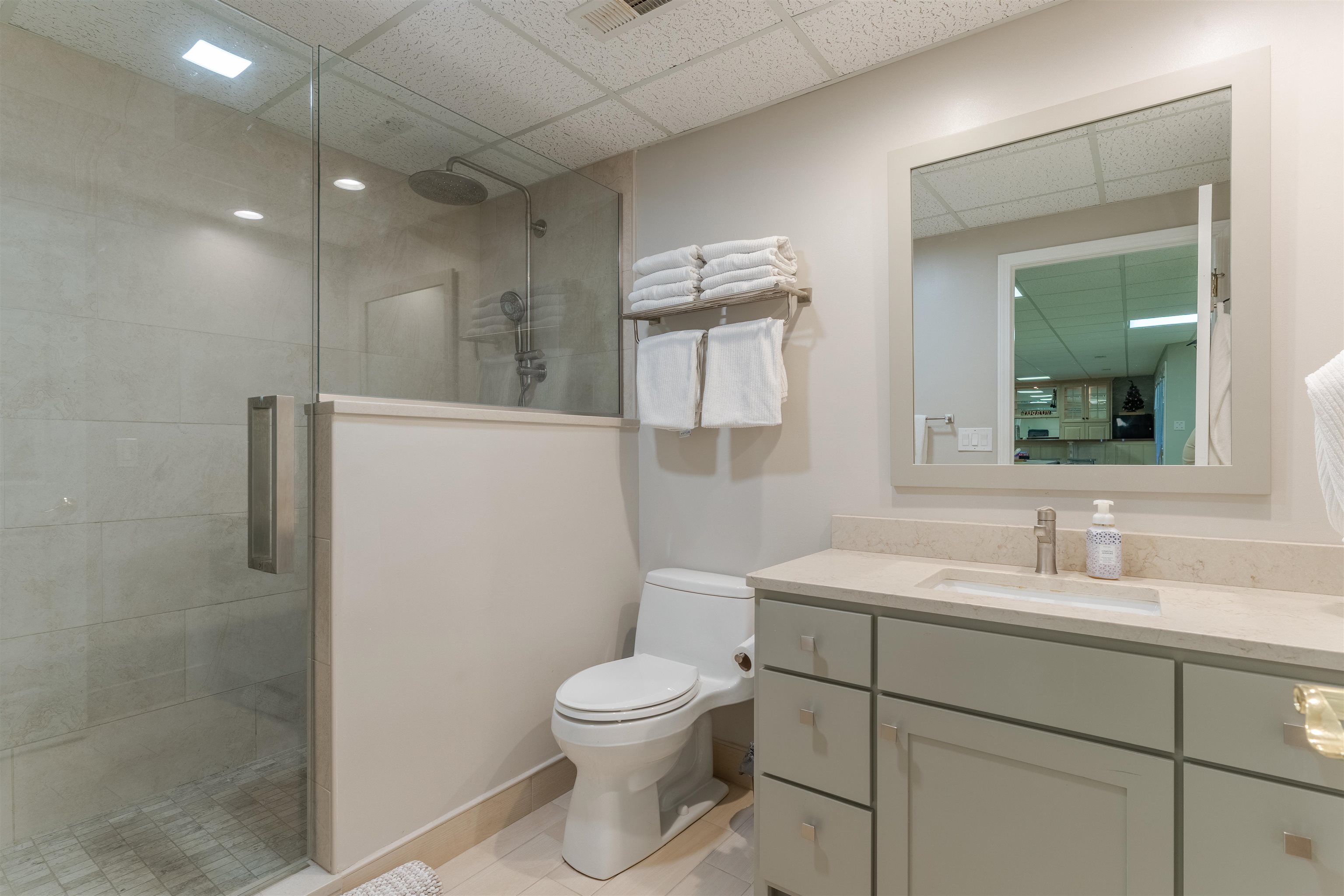 1088 HUNTER BLVD, NEWBURGH, Indiana 47630, 5 Bedrooms Bedrooms, ,4 BathroomsBathrooms,Single Family Residence,For Sale,HUNTER BLVD,93123