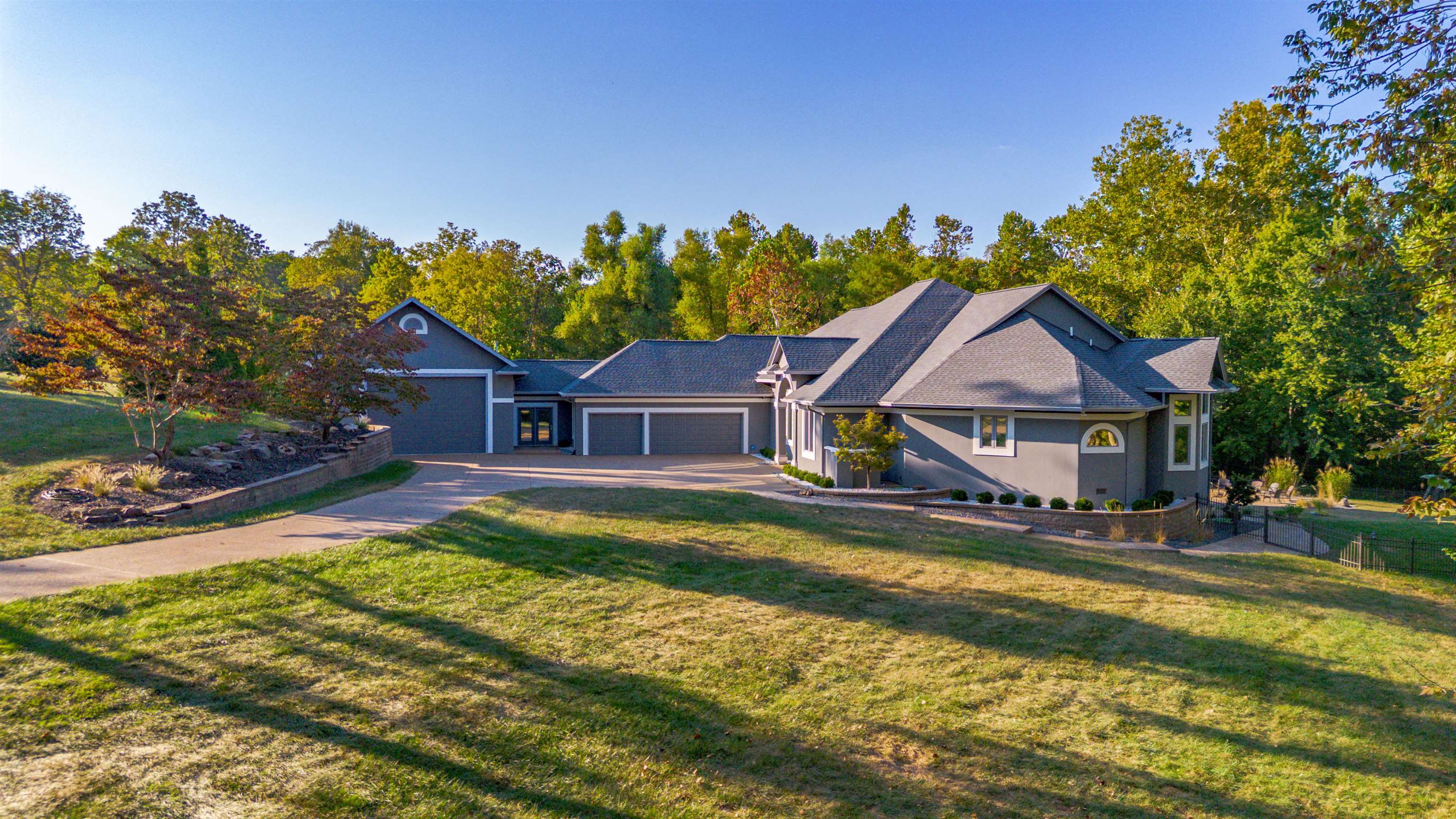 1088 HUNTER BLVD, NEWBURGH, Indiana 47630, 5 Bedrooms Bedrooms, ,4 BathroomsBathrooms,Single Family Residence,For Sale,HUNTER BLVD,93123