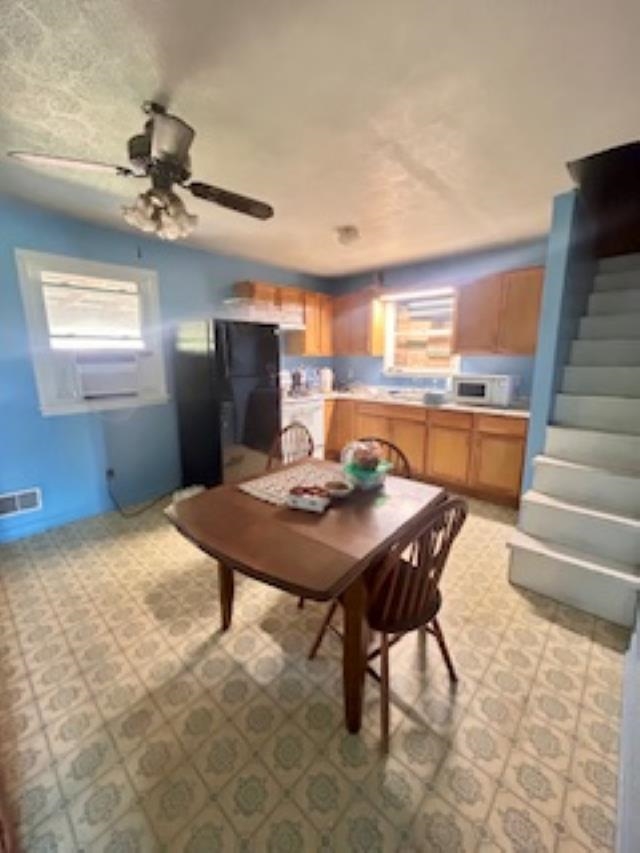 804 Wallace Ave, Leitchfield, Kentucky 42754, 4 Bedrooms Bedrooms, ,1 BathroomBathrooms,Single Family Residence,For Sale,Wallace Ave,93127