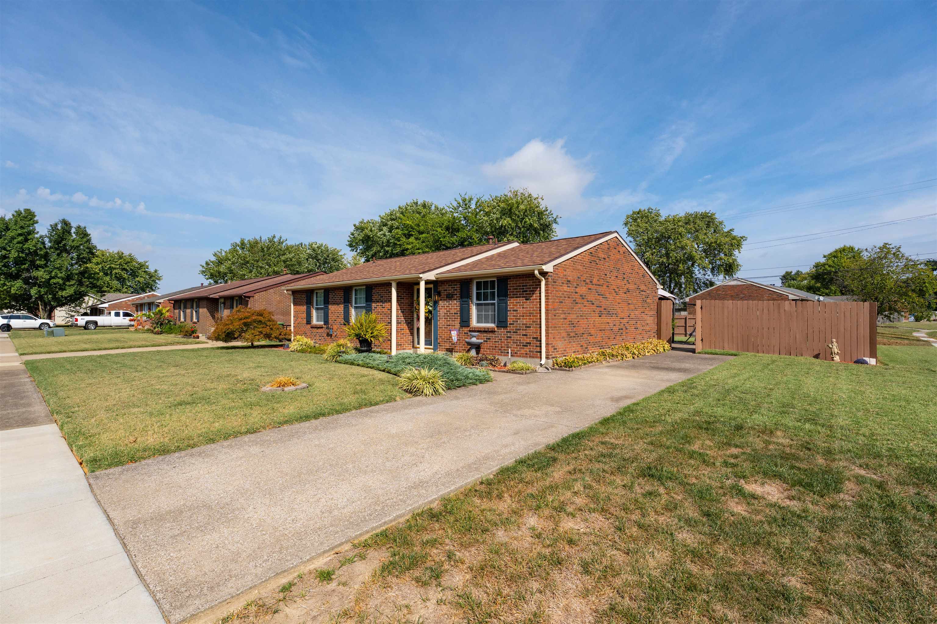 2501 Strickland Dr, Owensboro, Kentucky 42301, 3 Bedrooms Bedrooms, ,1 BathroomBathrooms,Single Family Residence,For Sale,Strickland Dr,93132