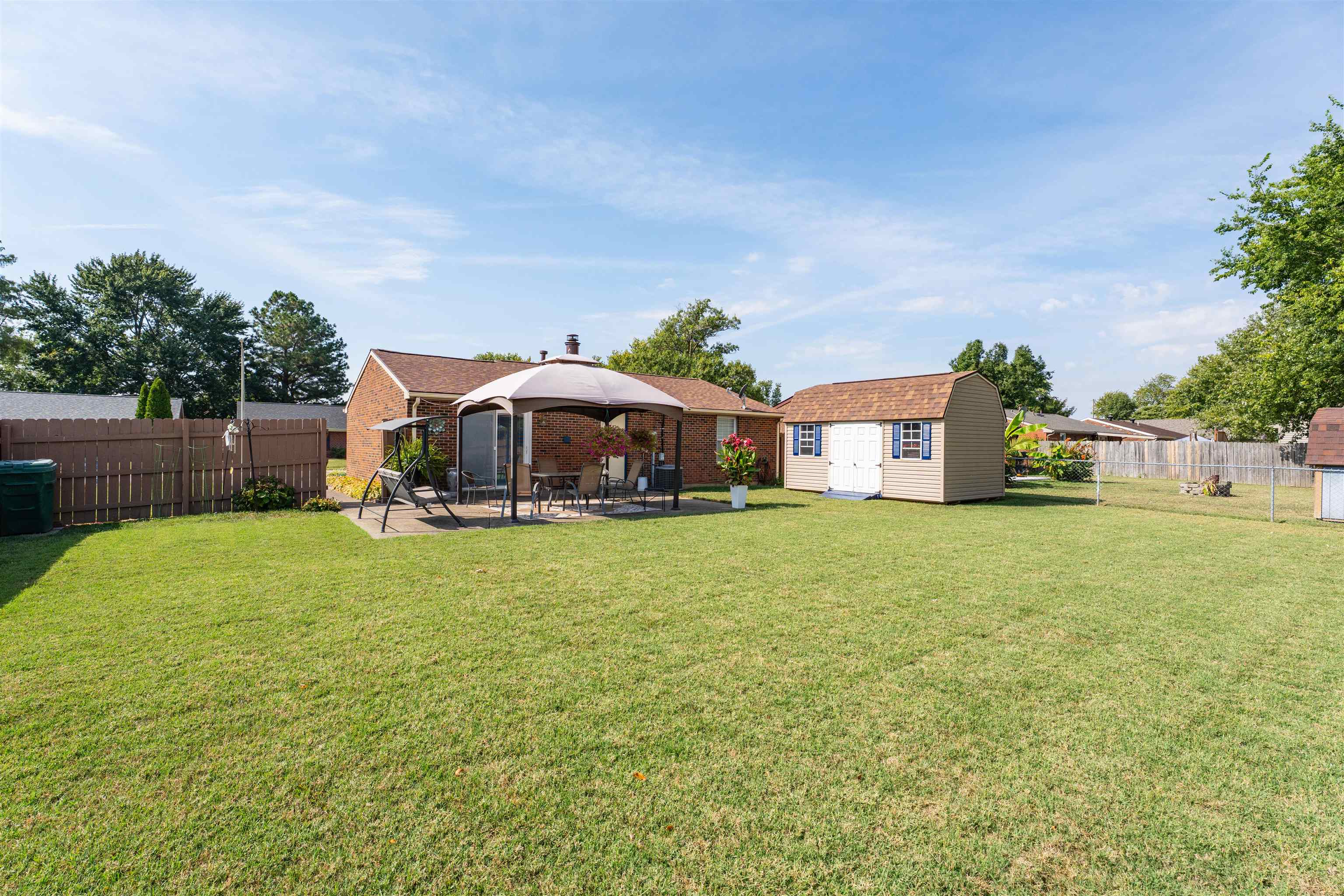 2501 Strickland Dr, Owensboro, Kentucky 42301, 3 Bedrooms Bedrooms, ,1 BathroomBathrooms,Single Family Residence,For Sale,Strickland Dr,93132