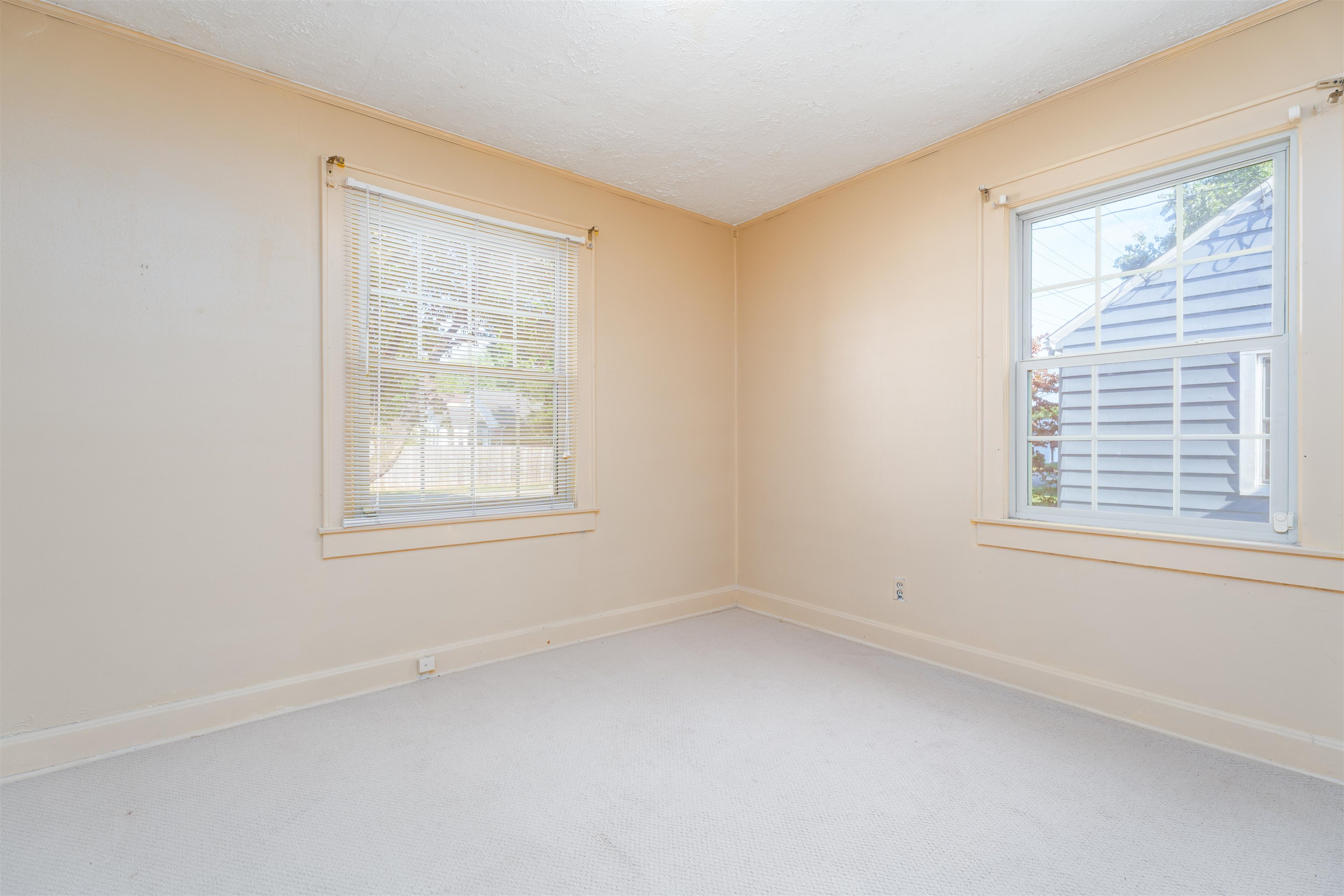 518 Birkhead Ave, Owensboro, Kentucky 42303, 2 Bedrooms Bedrooms, ,1 BathroomBathrooms,Single Family Residence,For Sale,Birkhead Ave,93142