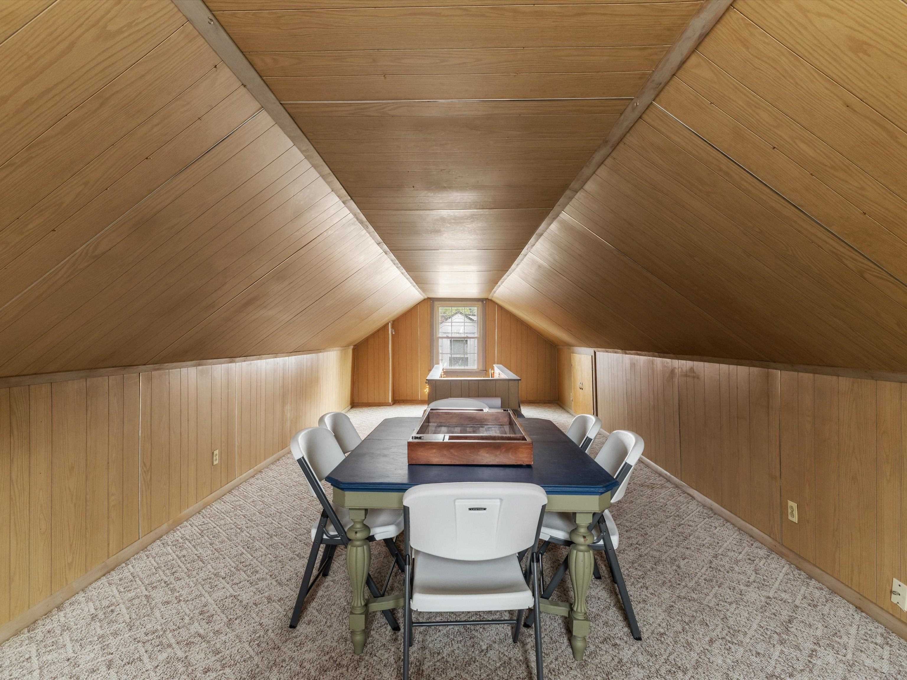 2320 Cedar St, Owensboro, Kentucky 42301, 2 Bedrooms Bedrooms, ,1 BathroomBathrooms,Single Family Residence,For Sale,Cedar St,93143