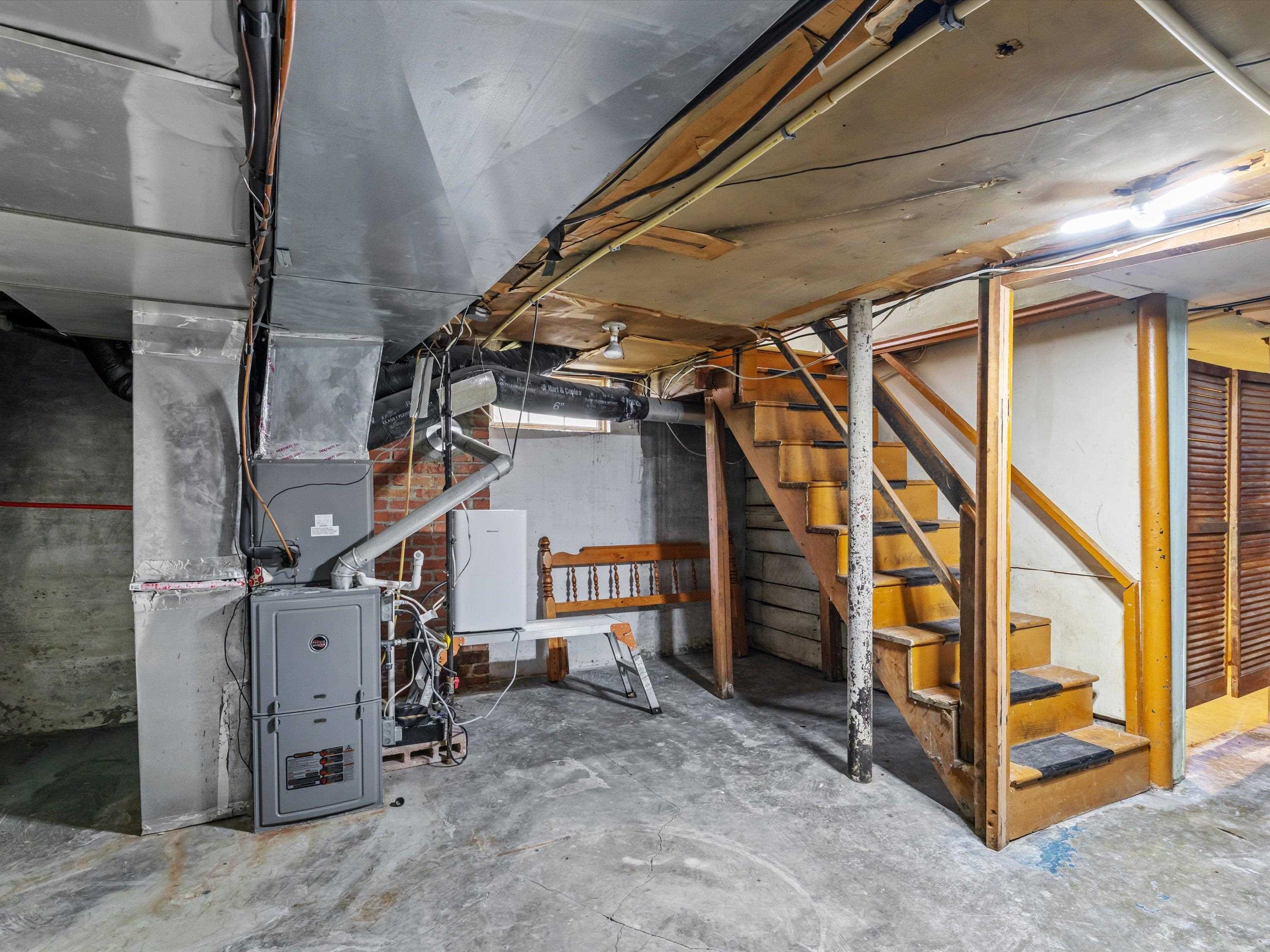 2320 Cedar St, Owensboro, Kentucky 42301, 2 Bedrooms Bedrooms, ,1 BathroomBathrooms,Single Family Residence,For Sale,Cedar St,93143