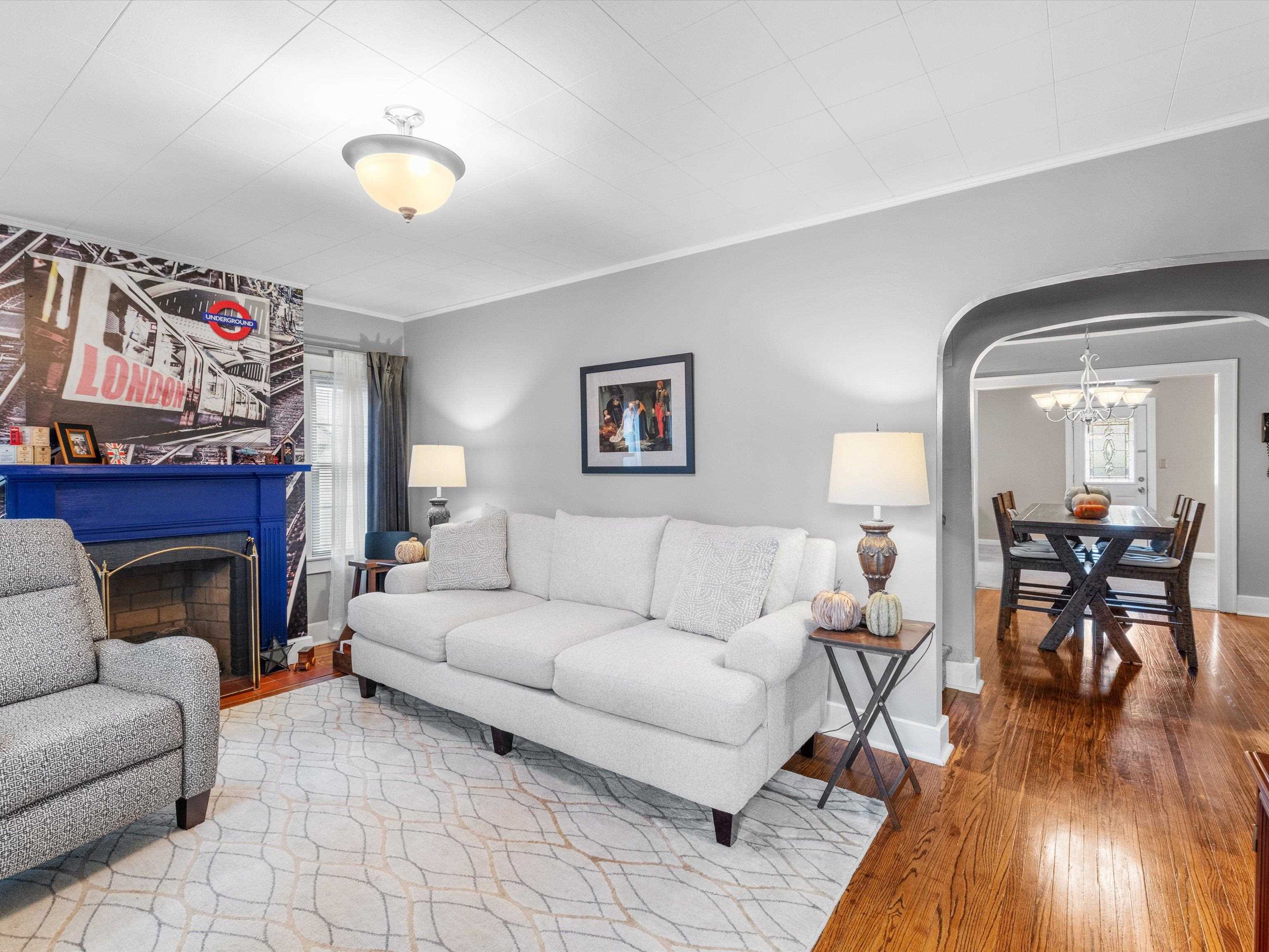 2320 Cedar St, Owensboro, Kentucky 42301, 2 Bedrooms Bedrooms, ,1 BathroomBathrooms,Single Family Residence,For Sale,Cedar St,93143