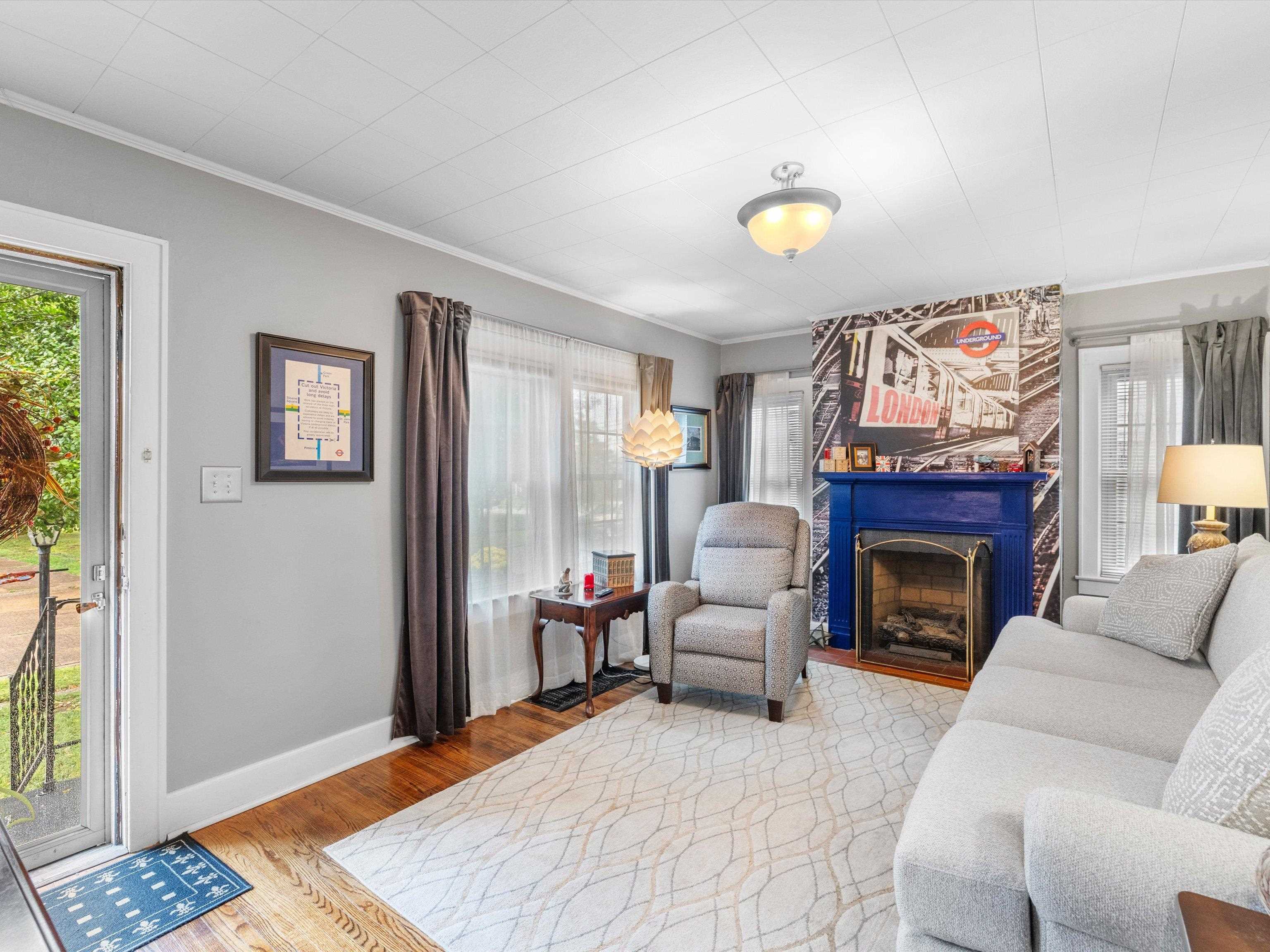 2320 Cedar St, Owensboro, Kentucky 42301, 2 Bedrooms Bedrooms, ,1 BathroomBathrooms,Single Family Residence,For Sale,Cedar St,93143