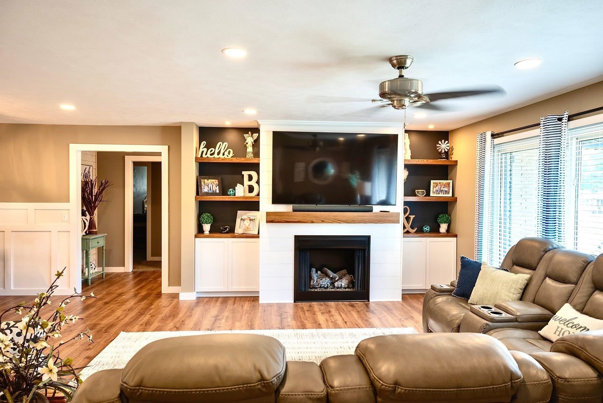 1045 Hawes BLVD, Hawesville, Kentucky 42348, 4 Bedrooms Bedrooms, ,2 BathroomsBathrooms,Single Family Residence,For Sale,Hawes BLVD,93165