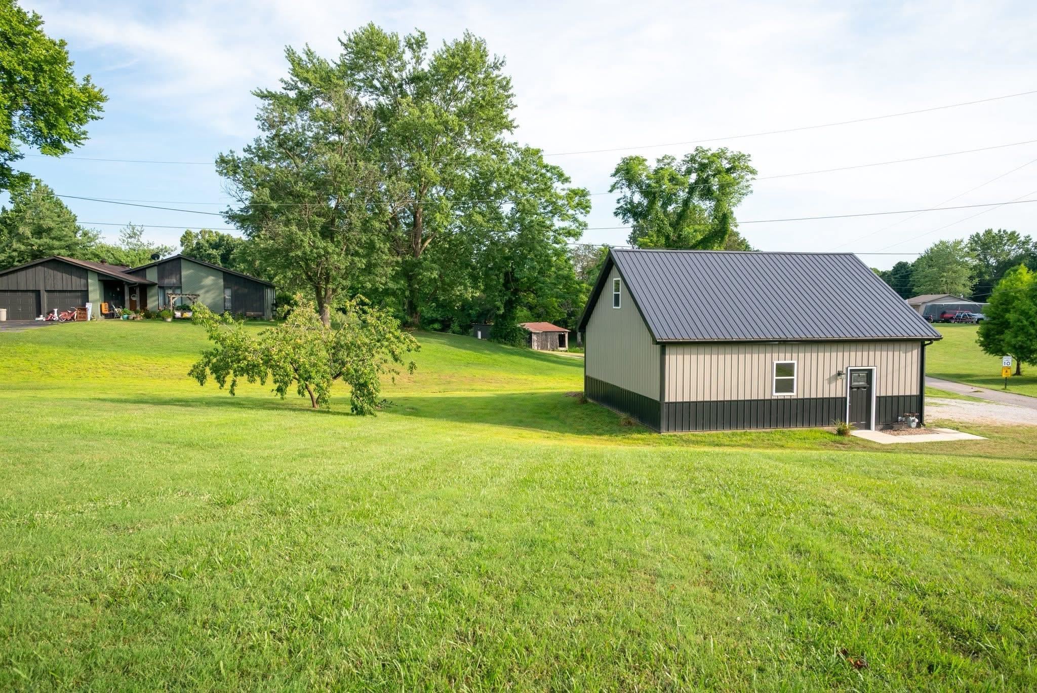 1045 Hawes BLVD, Hawesville, Kentucky 42348, 4 Bedrooms Bedrooms, ,2 BathroomsBathrooms,Single Family Residence,For Sale,Hawes BLVD,93165