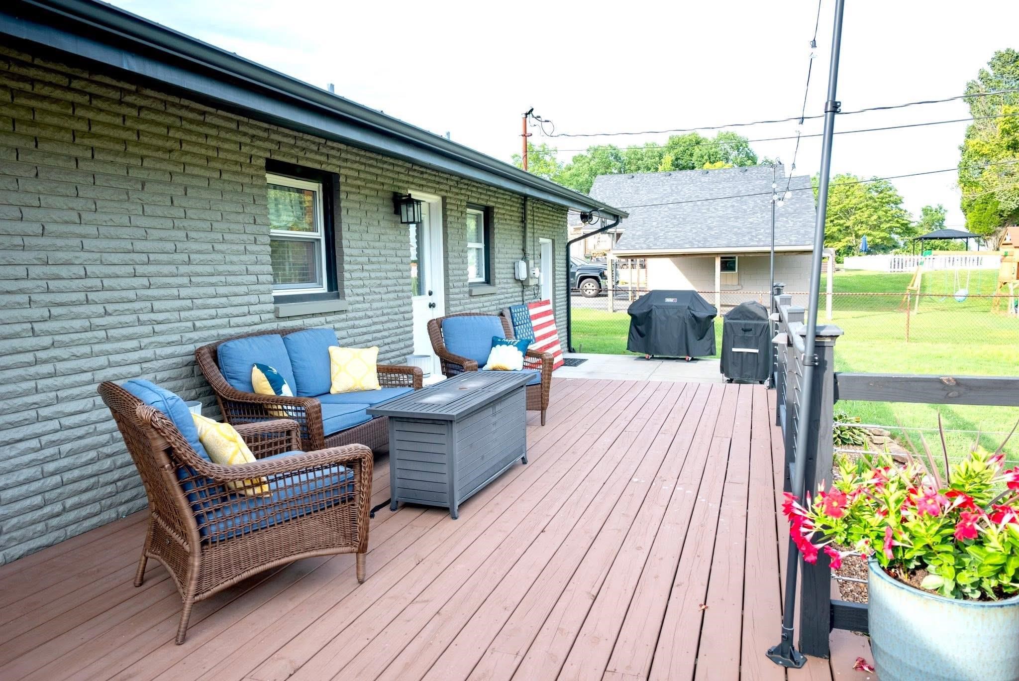 1045 Hawes BLVD, Hawesville, Kentucky 42348, 4 Bedrooms Bedrooms, ,2 BathroomsBathrooms,Single Family Residence,For Sale,Hawes BLVD,93165