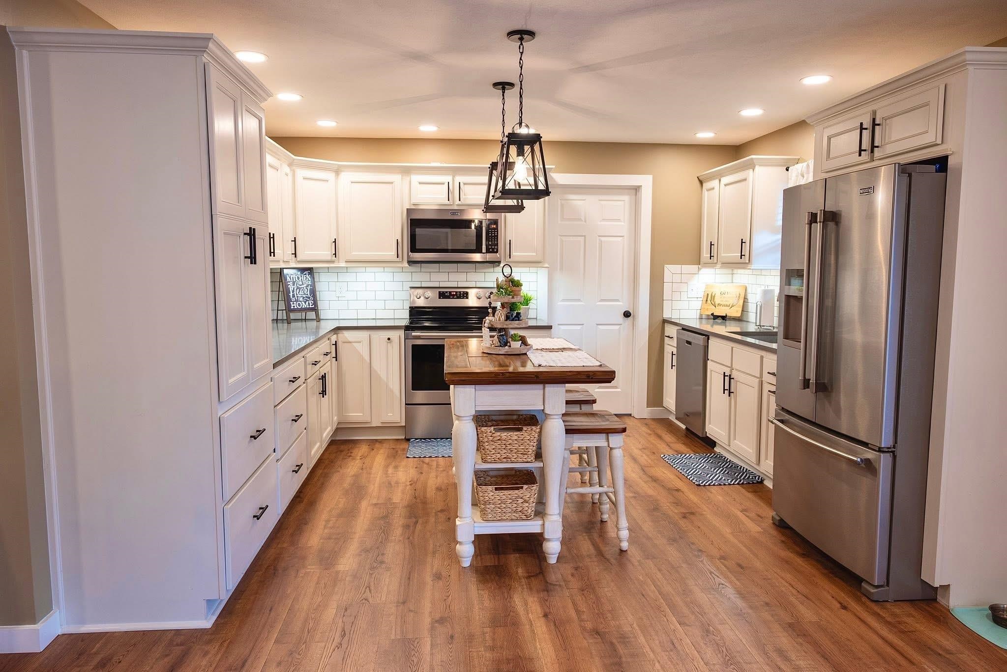 1045 Hawes BLVD, Hawesville, Kentucky 42348, 4 Bedrooms Bedrooms, ,2 BathroomsBathrooms,Single Family Residence,For Sale,Hawes BLVD,93165