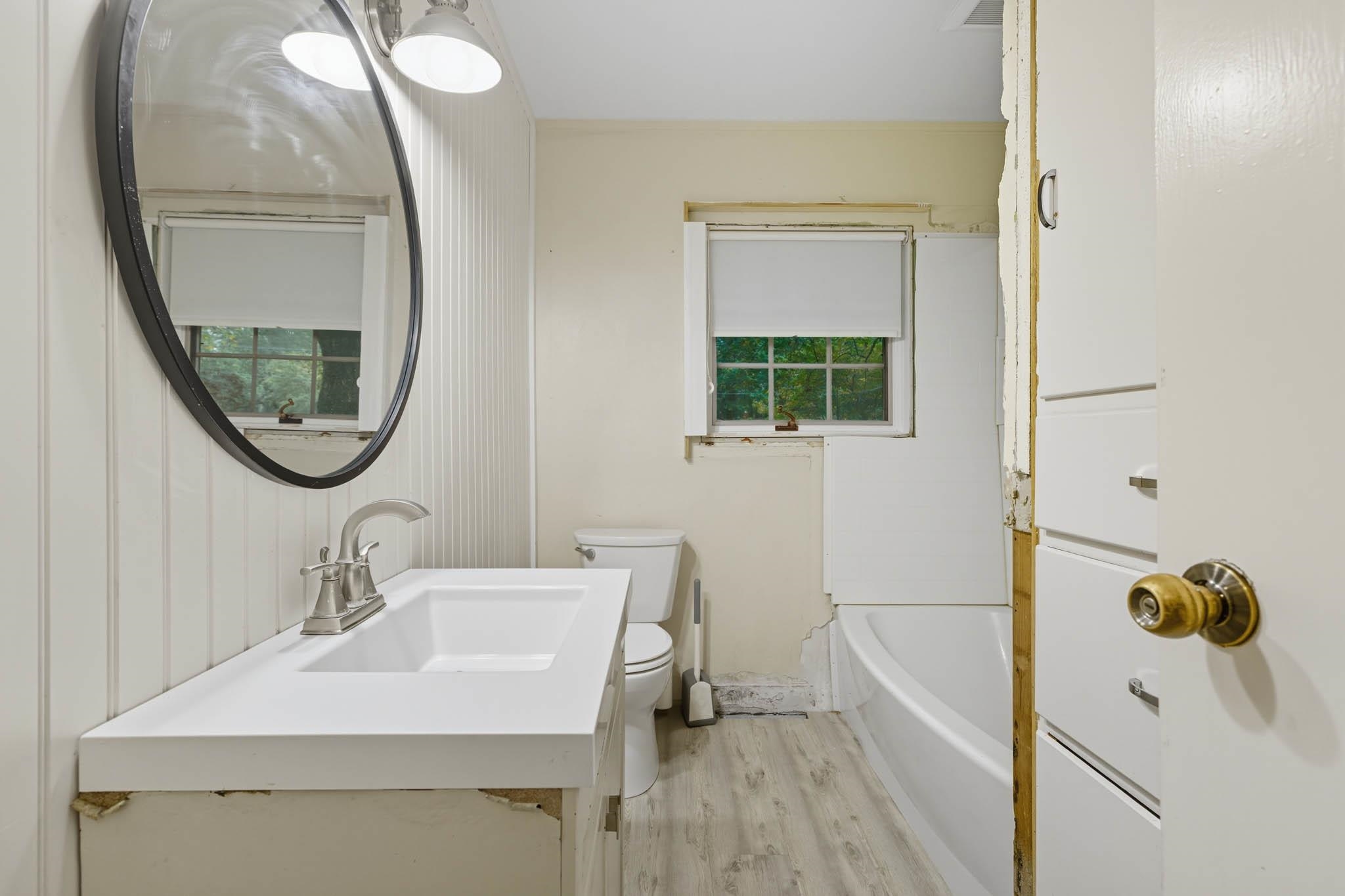 5611 Jones Road, Owensboro, Kentucky 42303, 2 Bedrooms Bedrooms, ,1 BathroomBathrooms,Single Family Residence,For Sale,Jones Road,93172