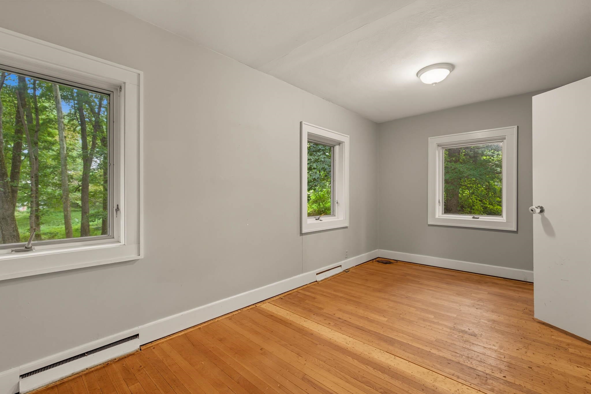 5611 Jones Road, Owensboro, Kentucky 42303, 2 Bedrooms Bedrooms, ,1 BathroomBathrooms,Single Family Residence,For Sale,Jones Road,93172