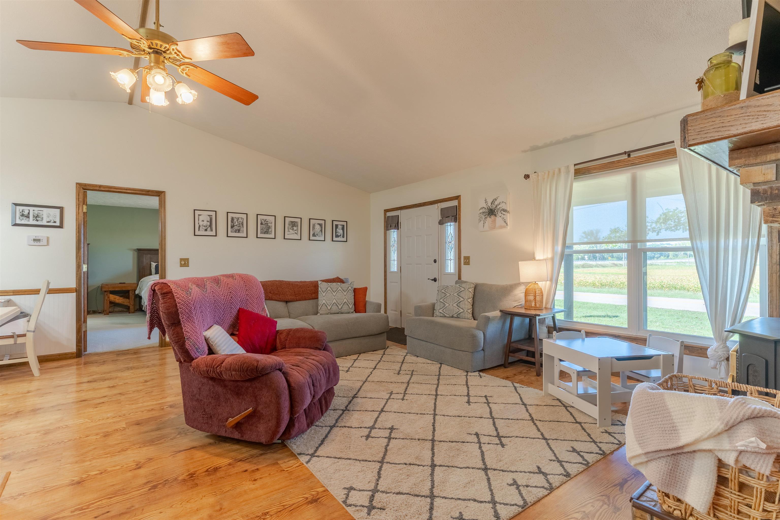 19942 State Route 811, Reed, Kentucky 42451, 2 Bedrooms Bedrooms, ,2 BathroomsBathrooms,Single Family Residence,For Sale,State Route 811,93187