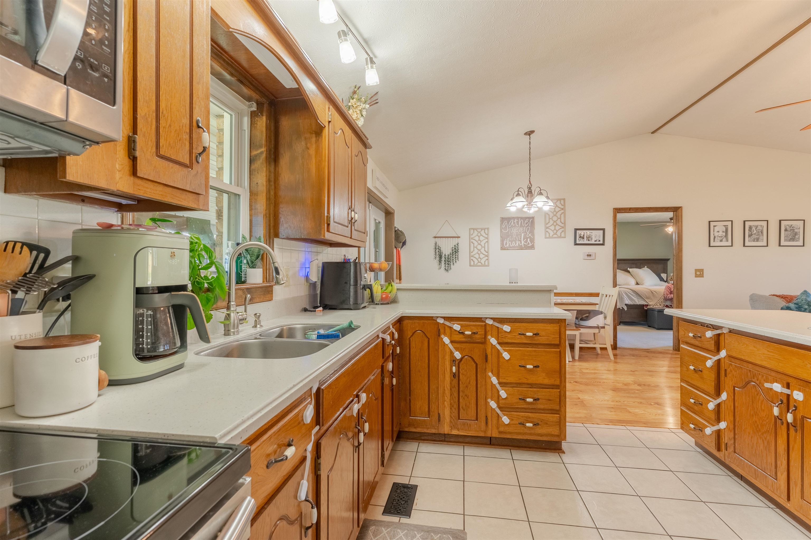 19942 State Route 811, Reed, Kentucky 42451, 2 Bedrooms Bedrooms, ,2 BathroomsBathrooms,Single Family Residence,For Sale,State Route 811,93187