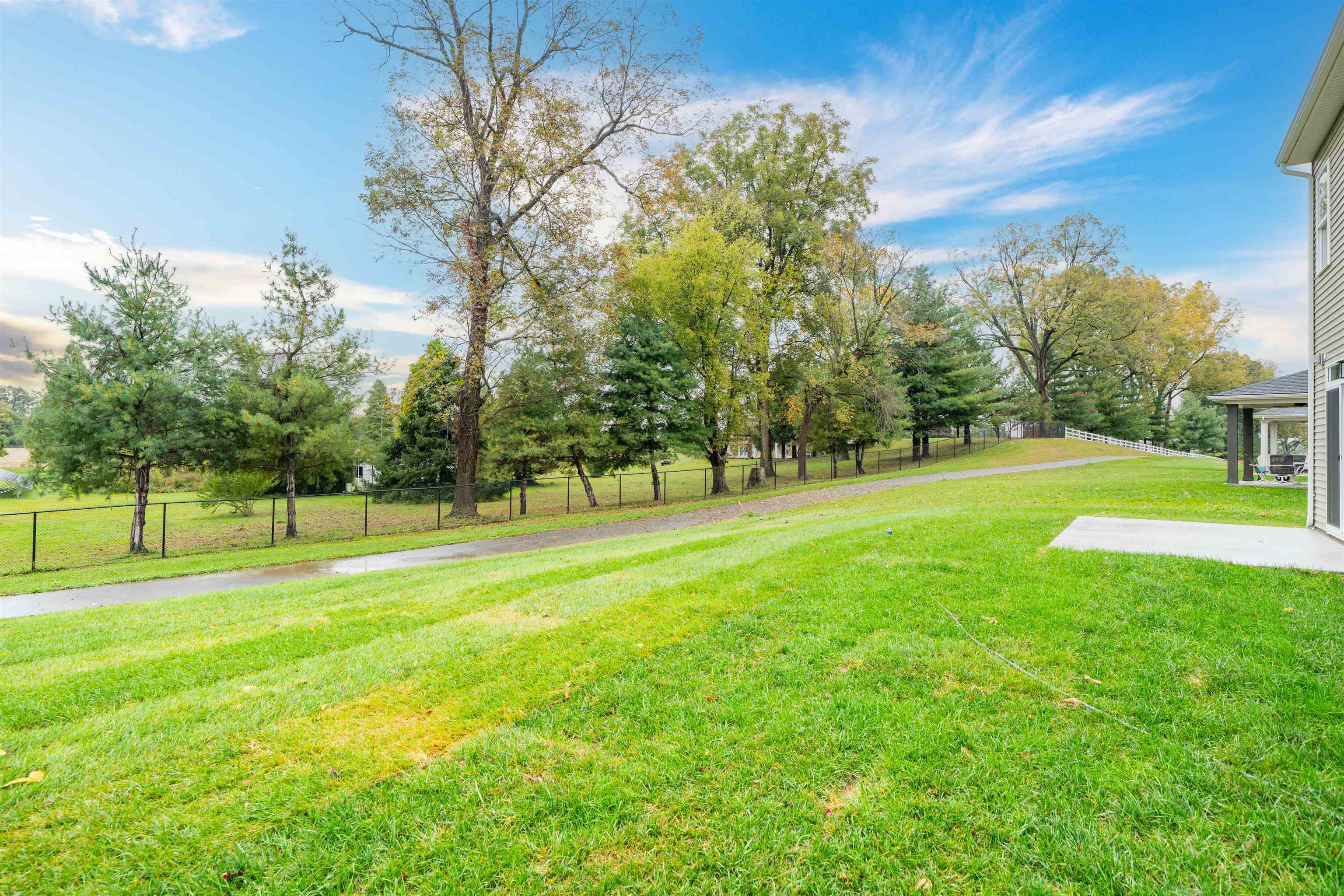 955 Onyx Lane, Owensboro, Kentucky 42301, 4 Bedrooms Bedrooms, ,2 BathroomsBathrooms,Single Family Residence,For Sale,Onyx Lane,93191