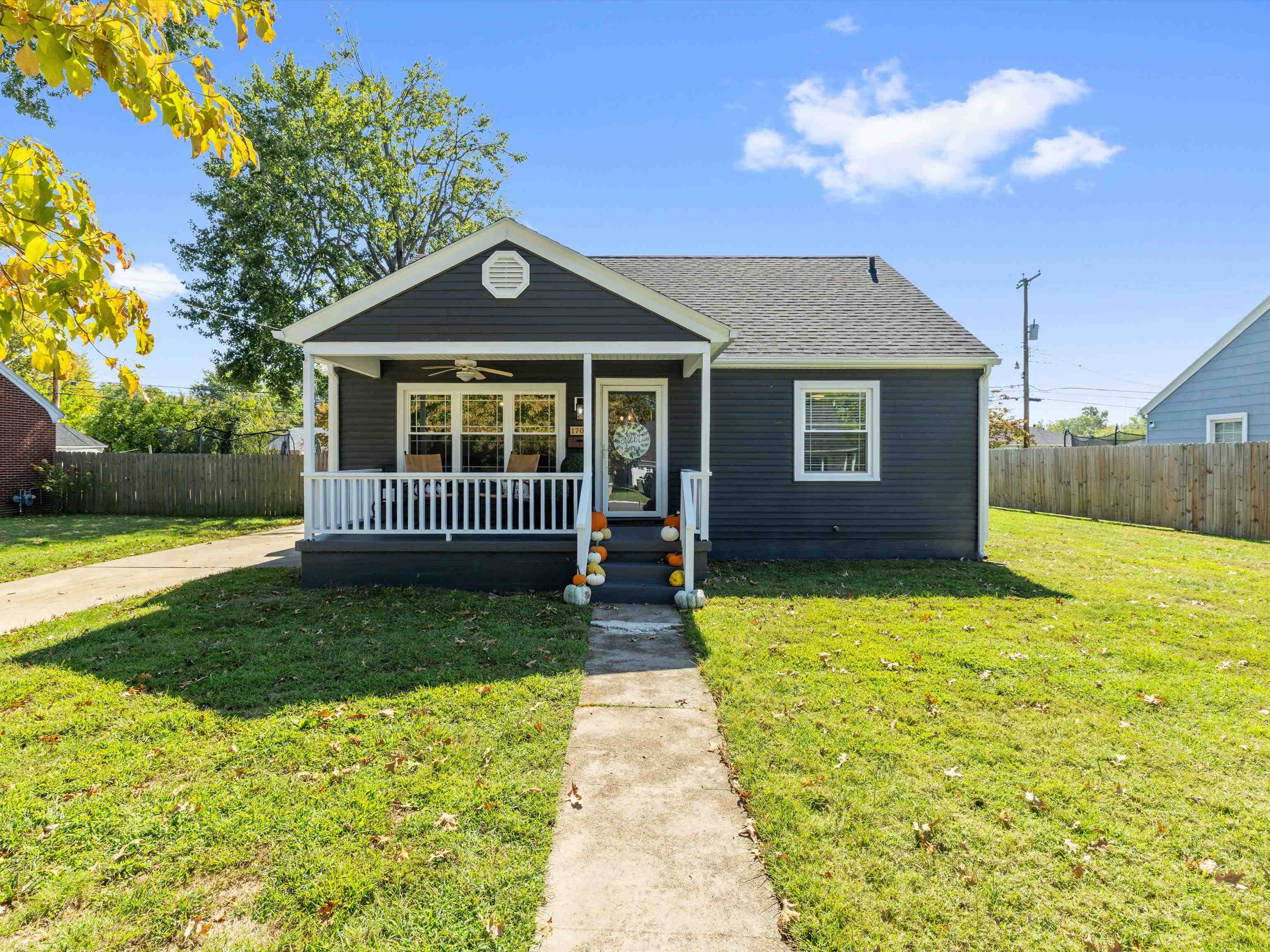 1708 Maple Ave, Owensboro, Kentucky 42301, 4 Bedrooms Bedrooms, ,2 BathroomsBathrooms,Single Family Residence,For Sale,Maple Ave,93203