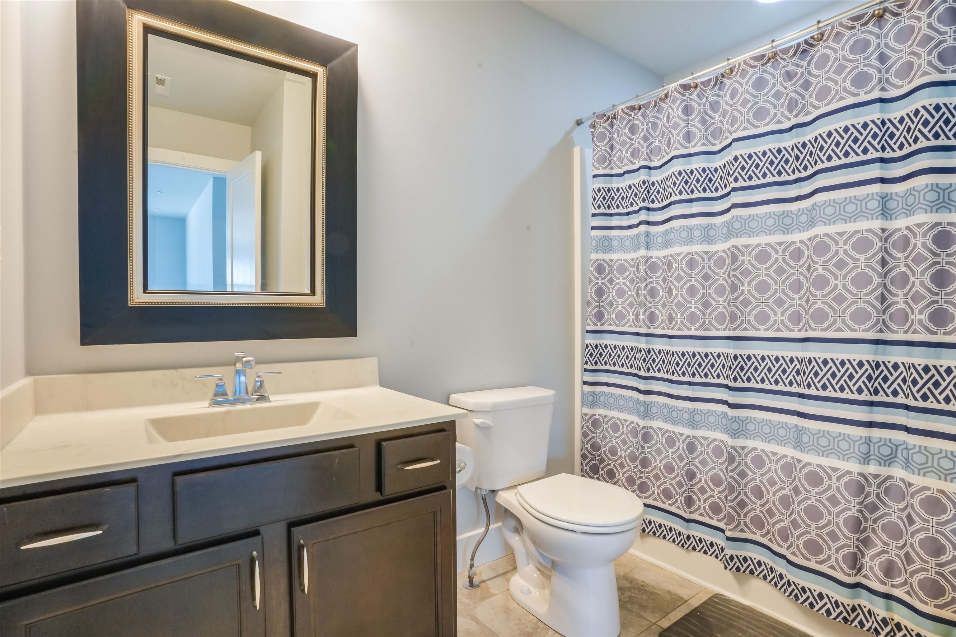 2415 Belize Dr, Evansville, Indiana 47725, 3 Bedrooms Bedrooms, ,2 BathroomsBathrooms,Single Family Residence,For Sale,Belize Dr,93204