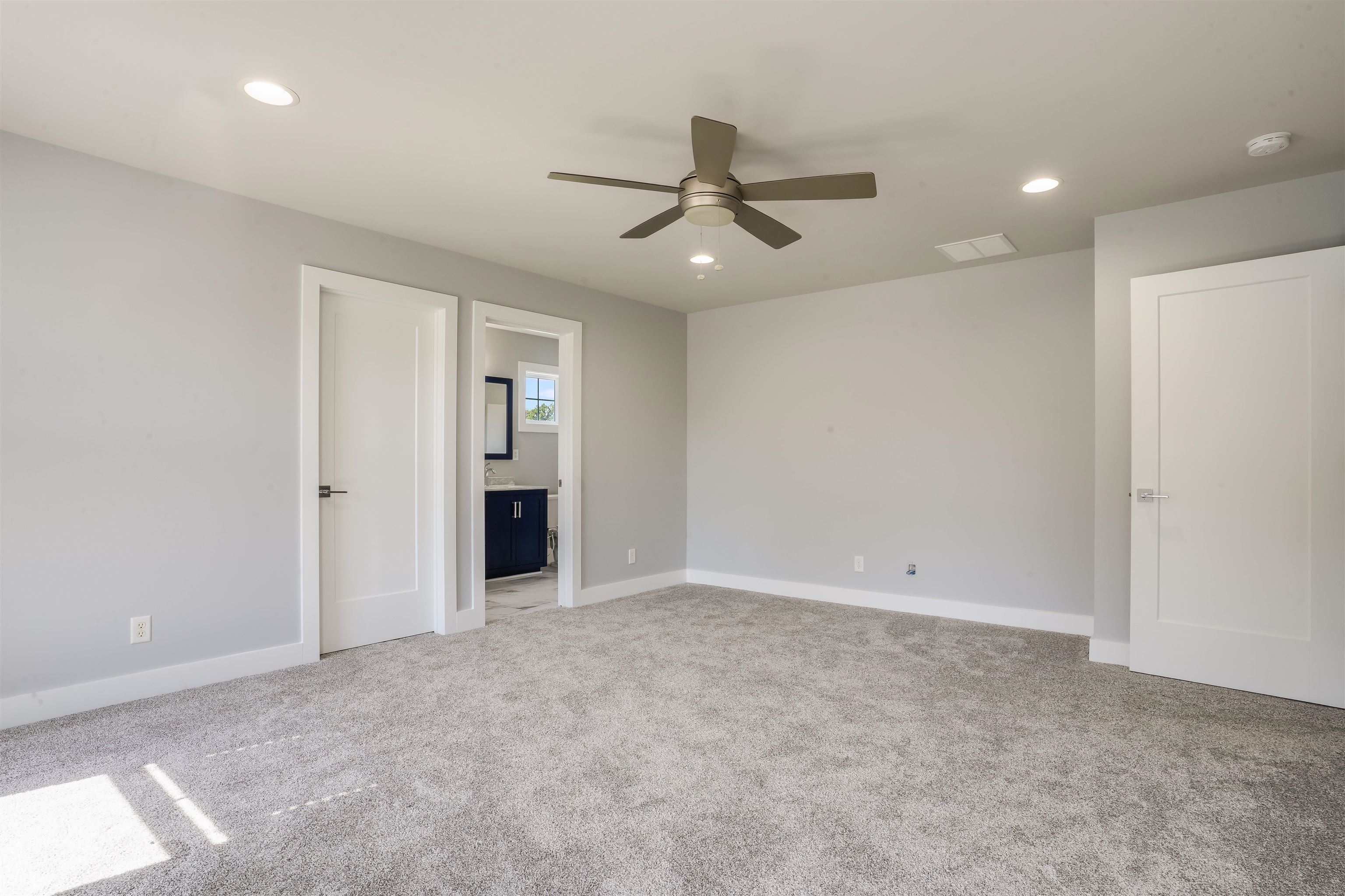 2415 Belize Dr, Evansville, Indiana 47725, 3 Bedrooms Bedrooms, ,2 BathroomsBathrooms,Single Family Residence,For Sale,Belize Dr,93204