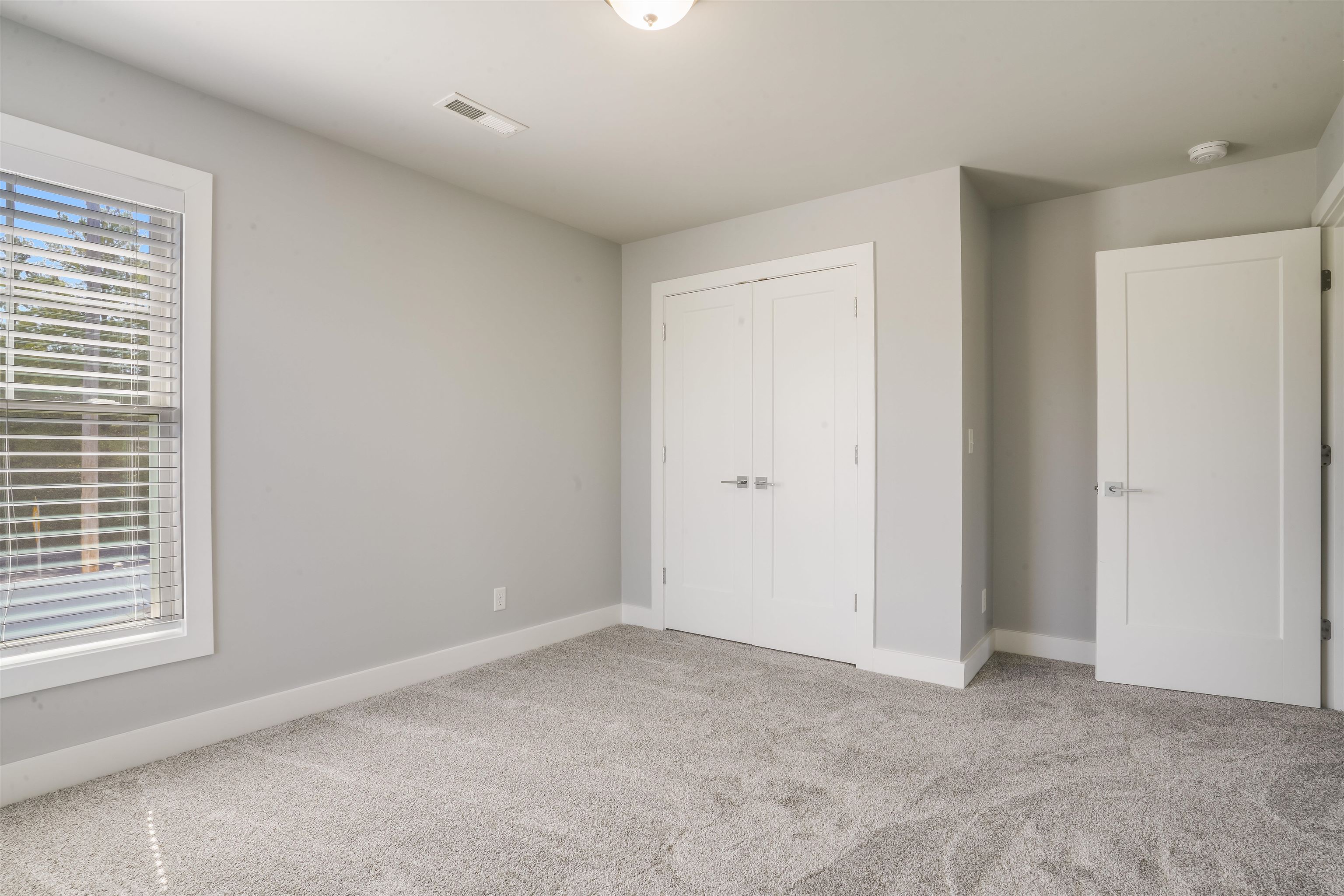 2415 Belize Dr, Evansville, Indiana 47725, 3 Bedrooms Bedrooms, ,2 BathroomsBathrooms,Single Family Residence,For Sale,Belize Dr,93204