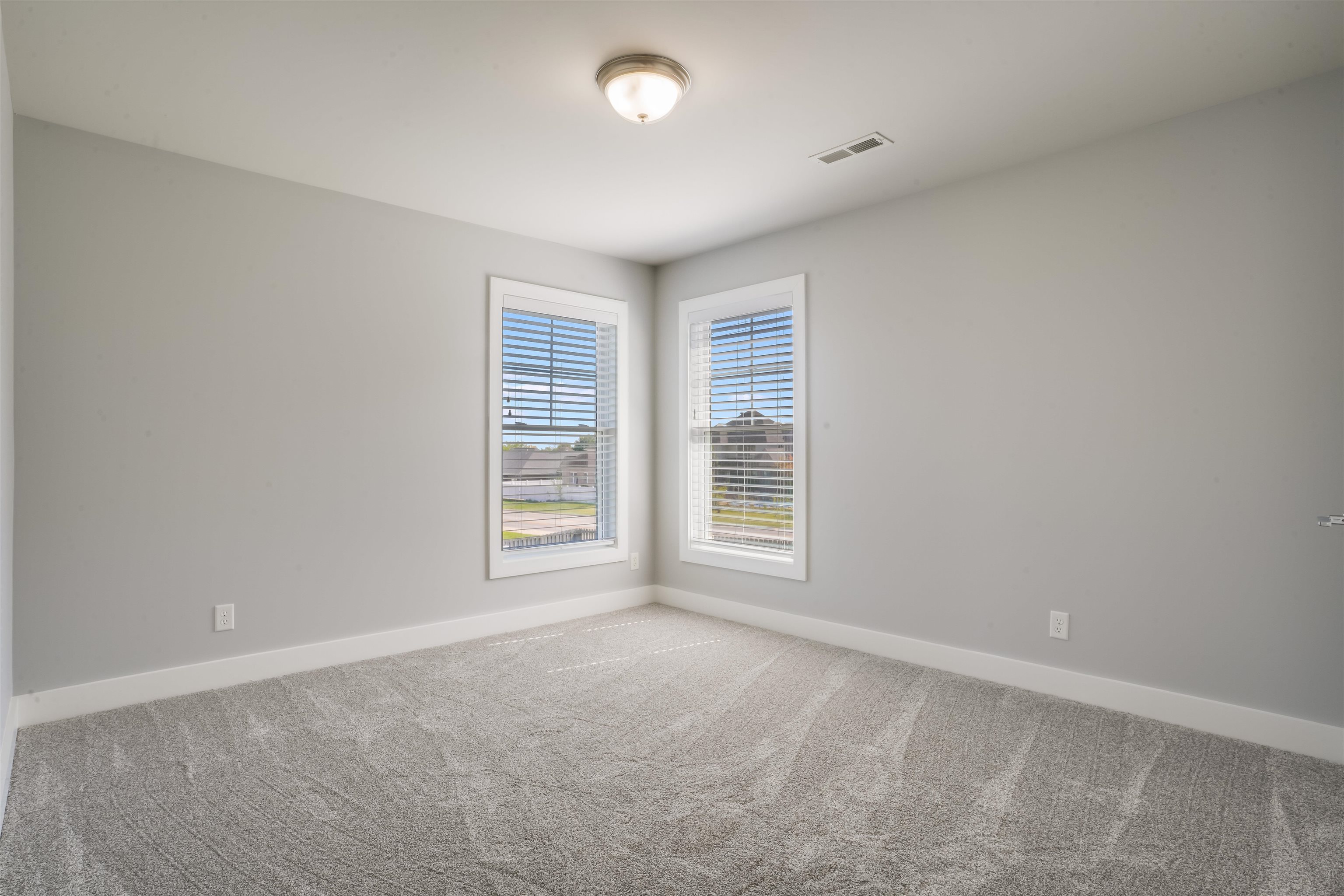 2415 Belize Dr, Evansville, Indiana 47725, 3 Bedrooms Bedrooms, ,2 BathroomsBathrooms,Single Family Residence,For Sale,Belize Dr,93204
