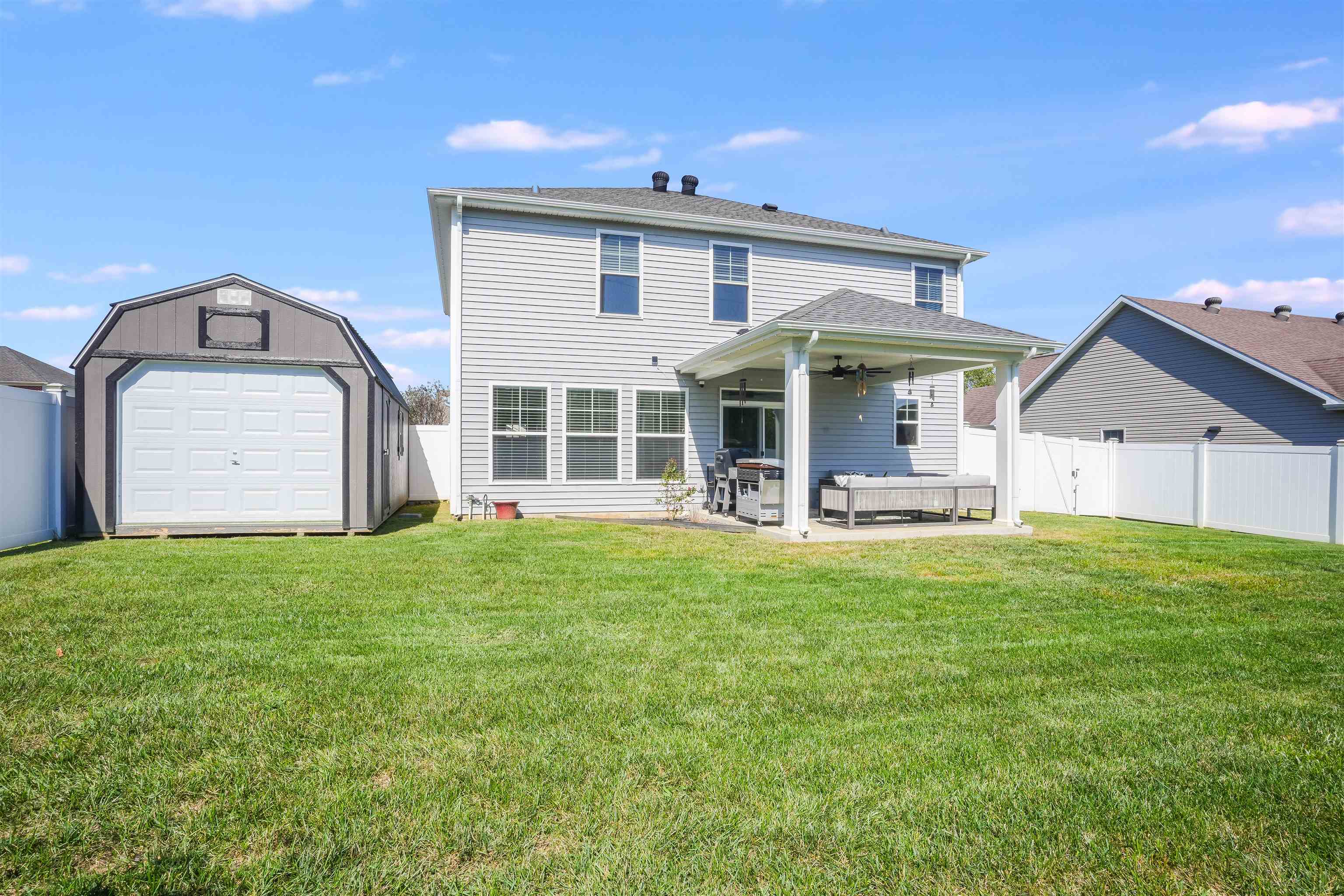 2415 Belize Dr, Evansville, Indiana 47725, 3 Bedrooms Bedrooms, ,2 BathroomsBathrooms,Single Family Residence,For Sale,Belize Dr,93204