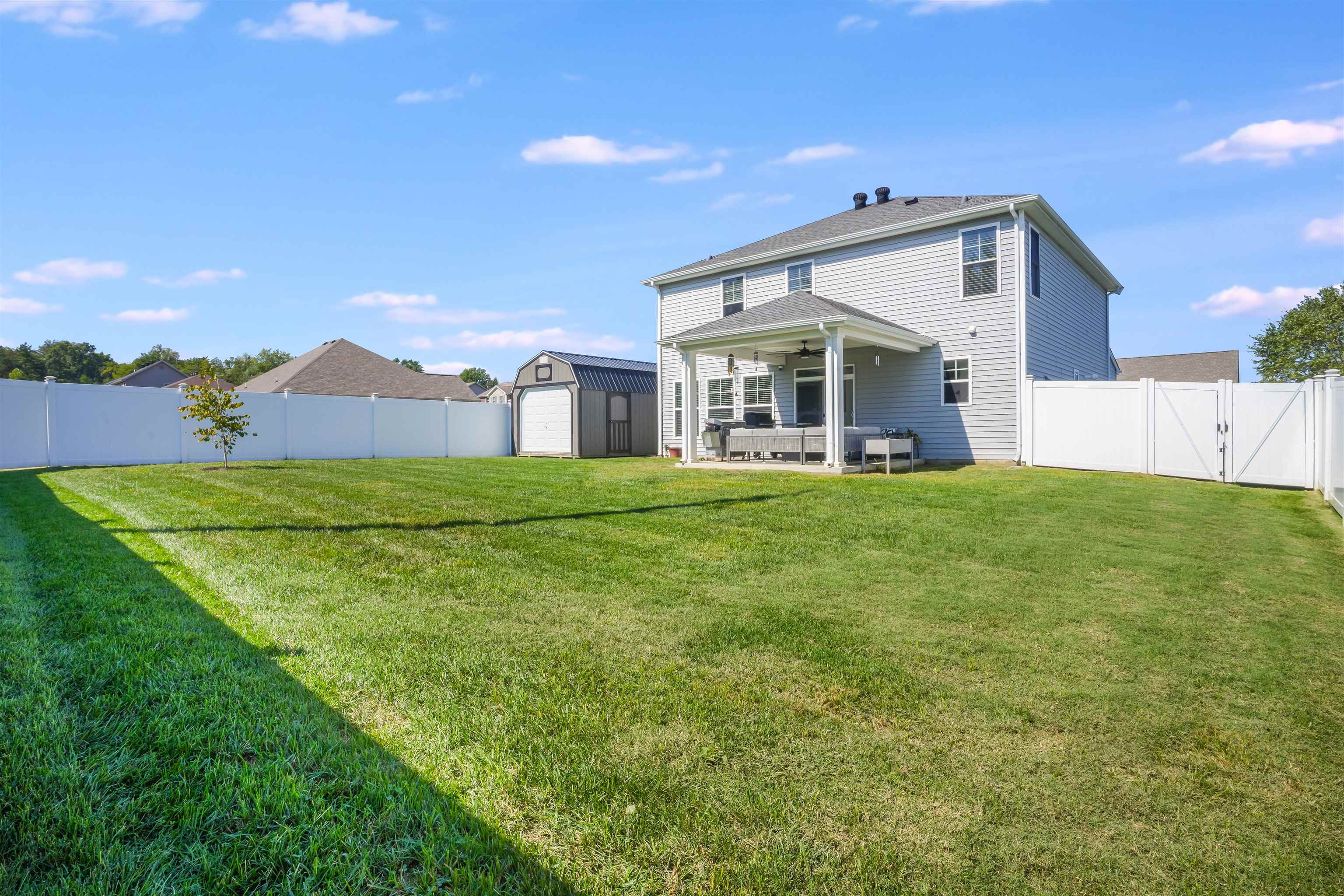 2415 Belize Dr, Evansville, Indiana 47725, 3 Bedrooms Bedrooms, ,2 BathroomsBathrooms,Single Family Residence,For Sale,Belize Dr,93204