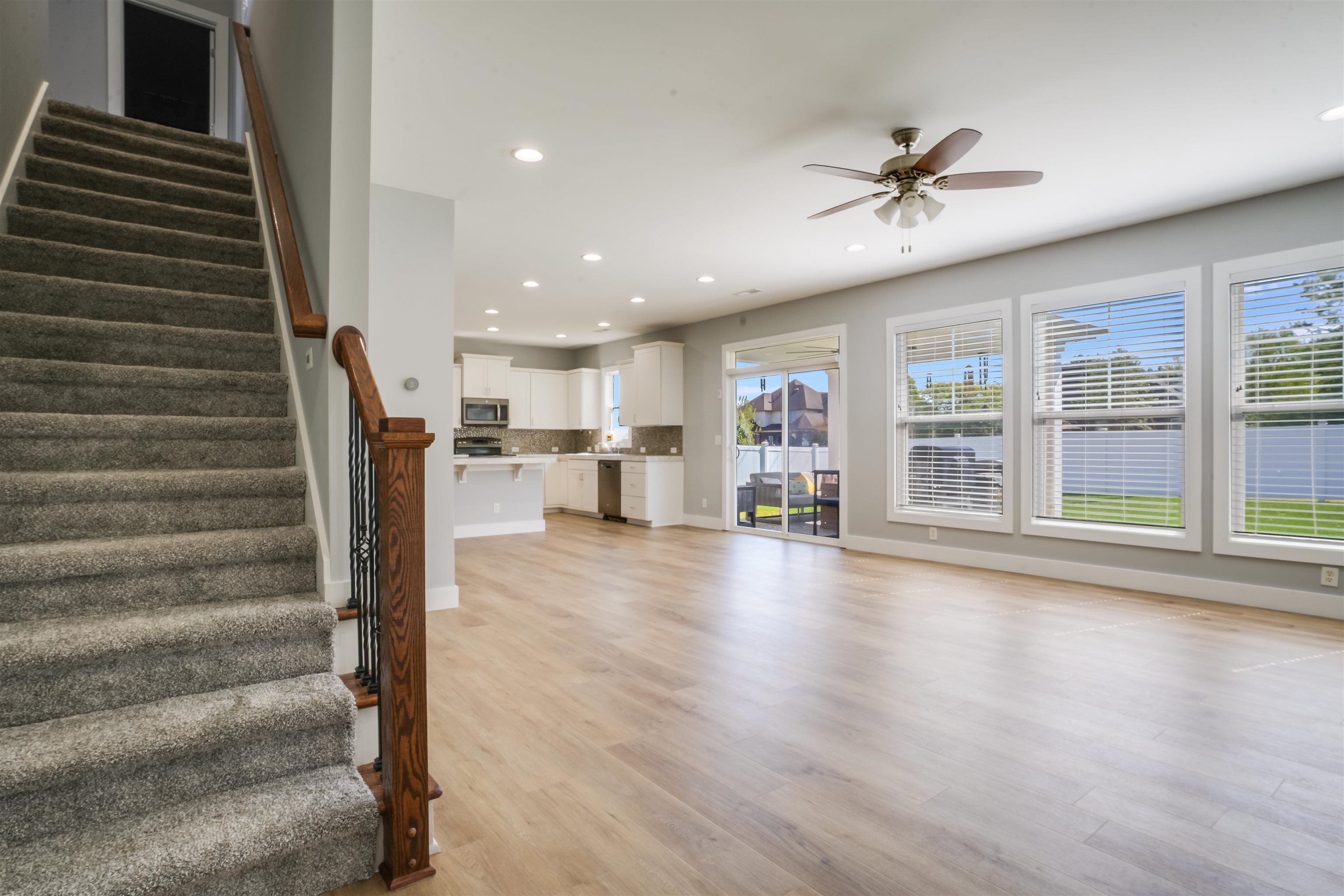 2415 Belize Dr, Evansville, Indiana 47725, 3 Bedrooms Bedrooms, ,2 BathroomsBathrooms,Single Family Residence,For Sale,Belize Dr,93204