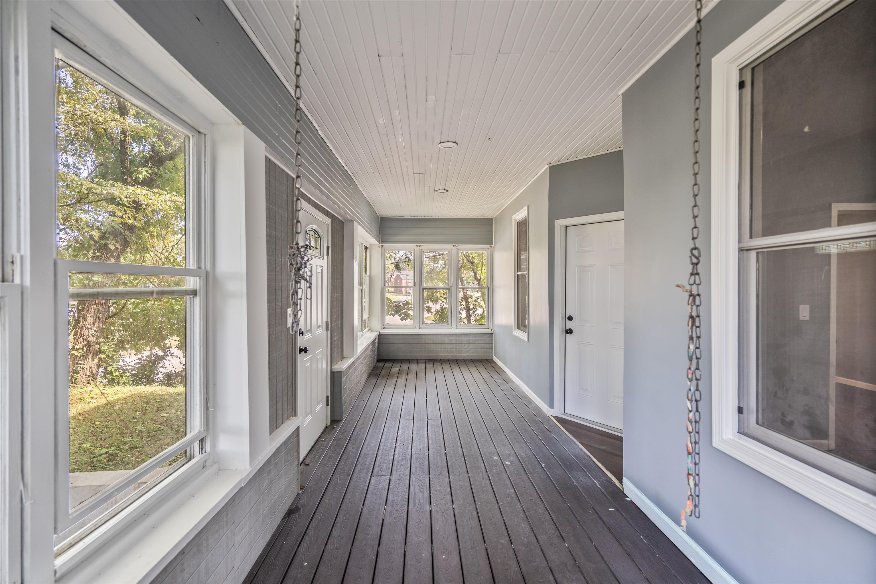 1714 Leitchfield Road, Owensboro, Kentucky 42301, 4 Bedrooms Bedrooms, ,2 BathroomsBathrooms,Single Family Residence,For Sale,Leitchfield Road,93208