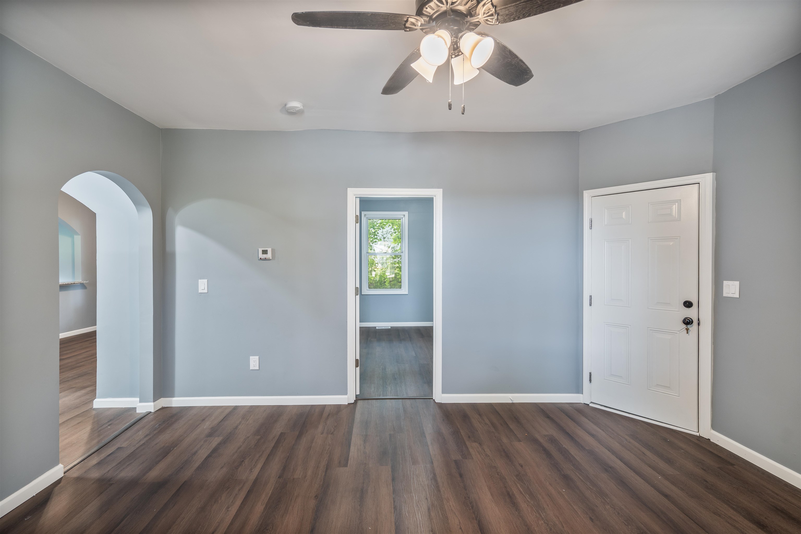 1714 Leitchfield Road, Owensboro, Kentucky 42301, 4 Bedrooms Bedrooms, ,2 BathroomsBathrooms,Single Family Residence,For Sale,Leitchfield Road,93208