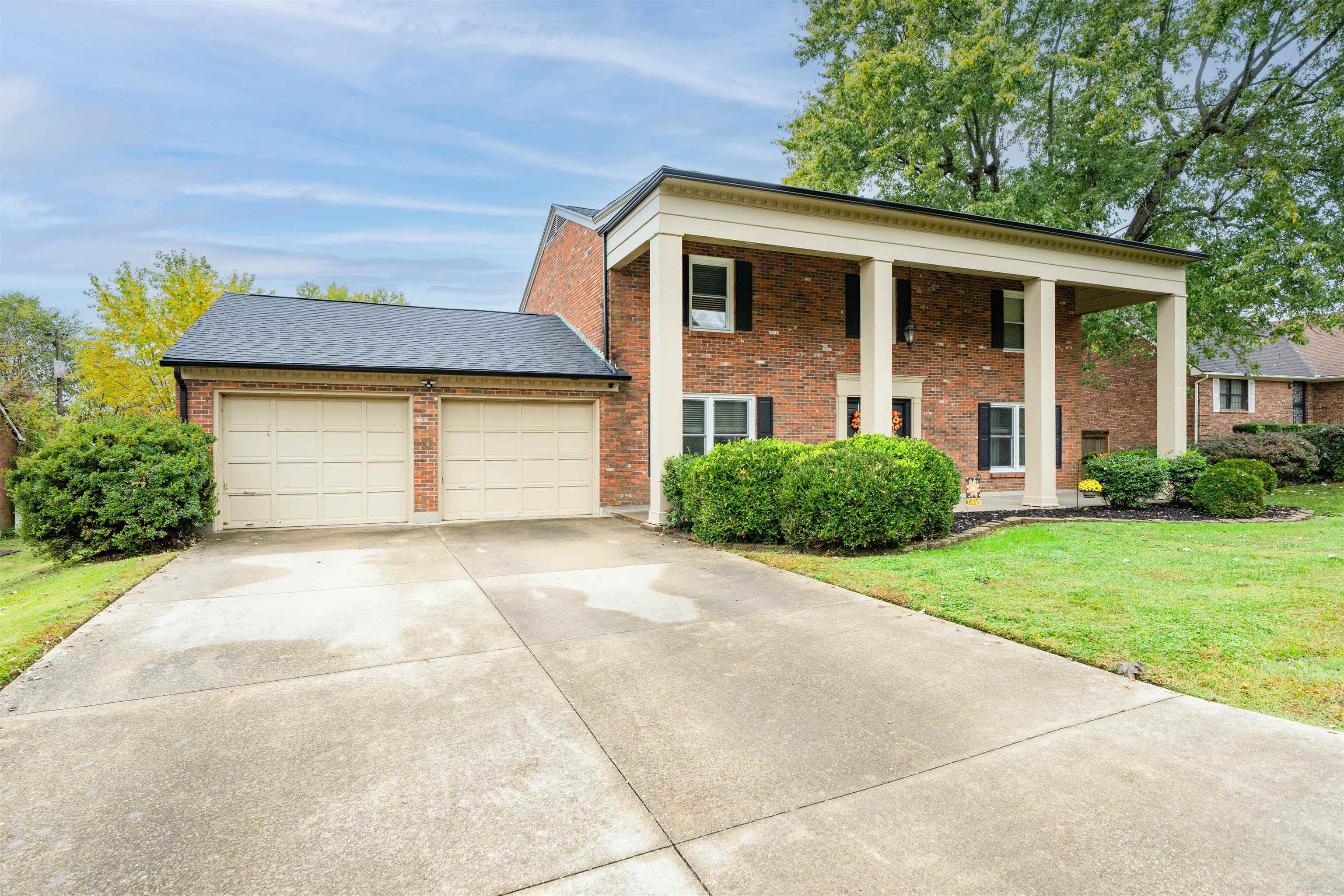 4524 Loftwood Dr, Owensboro, Kentucky 42303, 4 Bedrooms Bedrooms, ,2 BathroomsBathrooms,Single Family Residence,For Sale,Loftwood Dr,93218