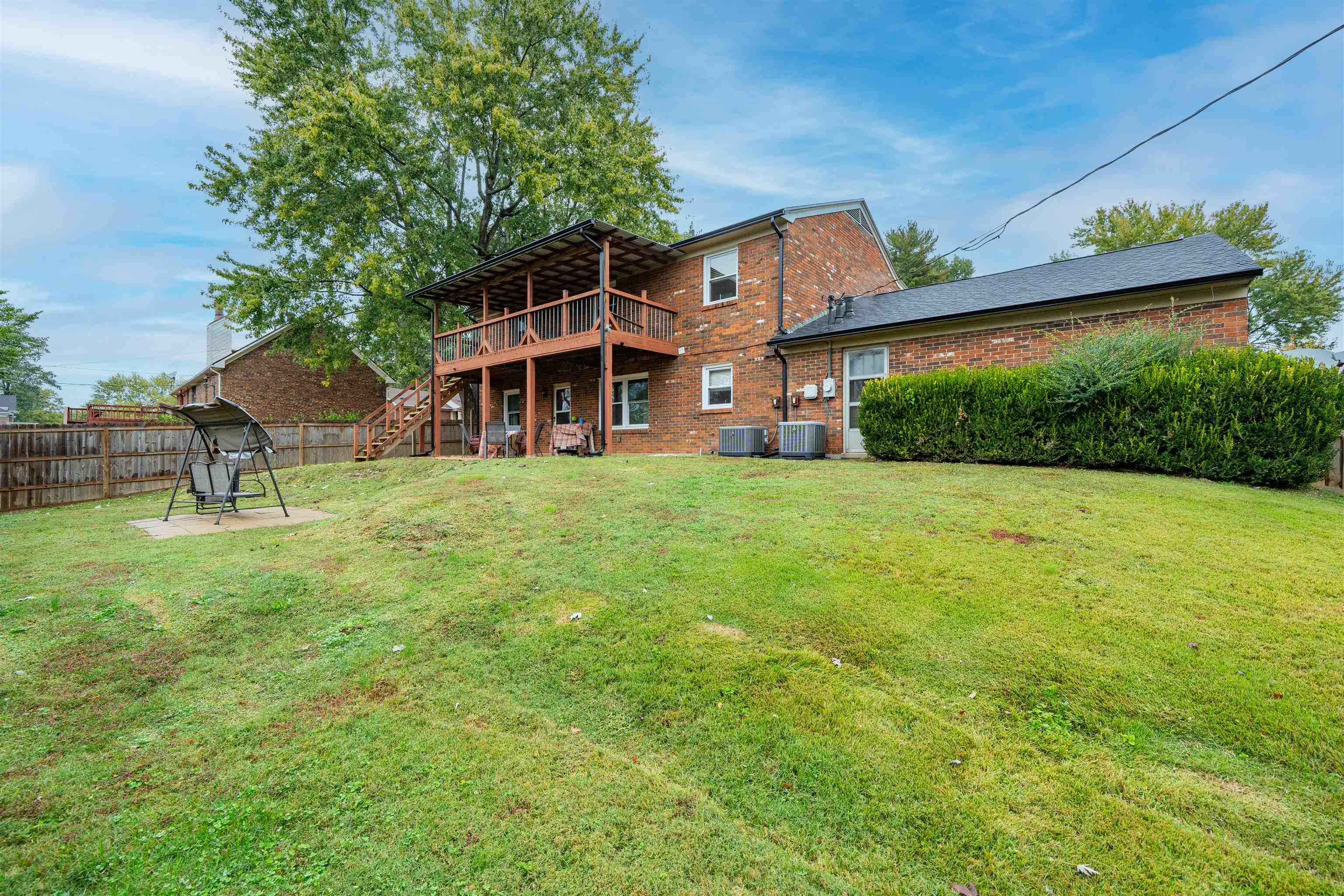 4524 Loftwood Dr, Owensboro, Kentucky 42303, 4 Bedrooms Bedrooms, ,2 BathroomsBathrooms,Single Family Residence,For Sale,Loftwood Dr,93218