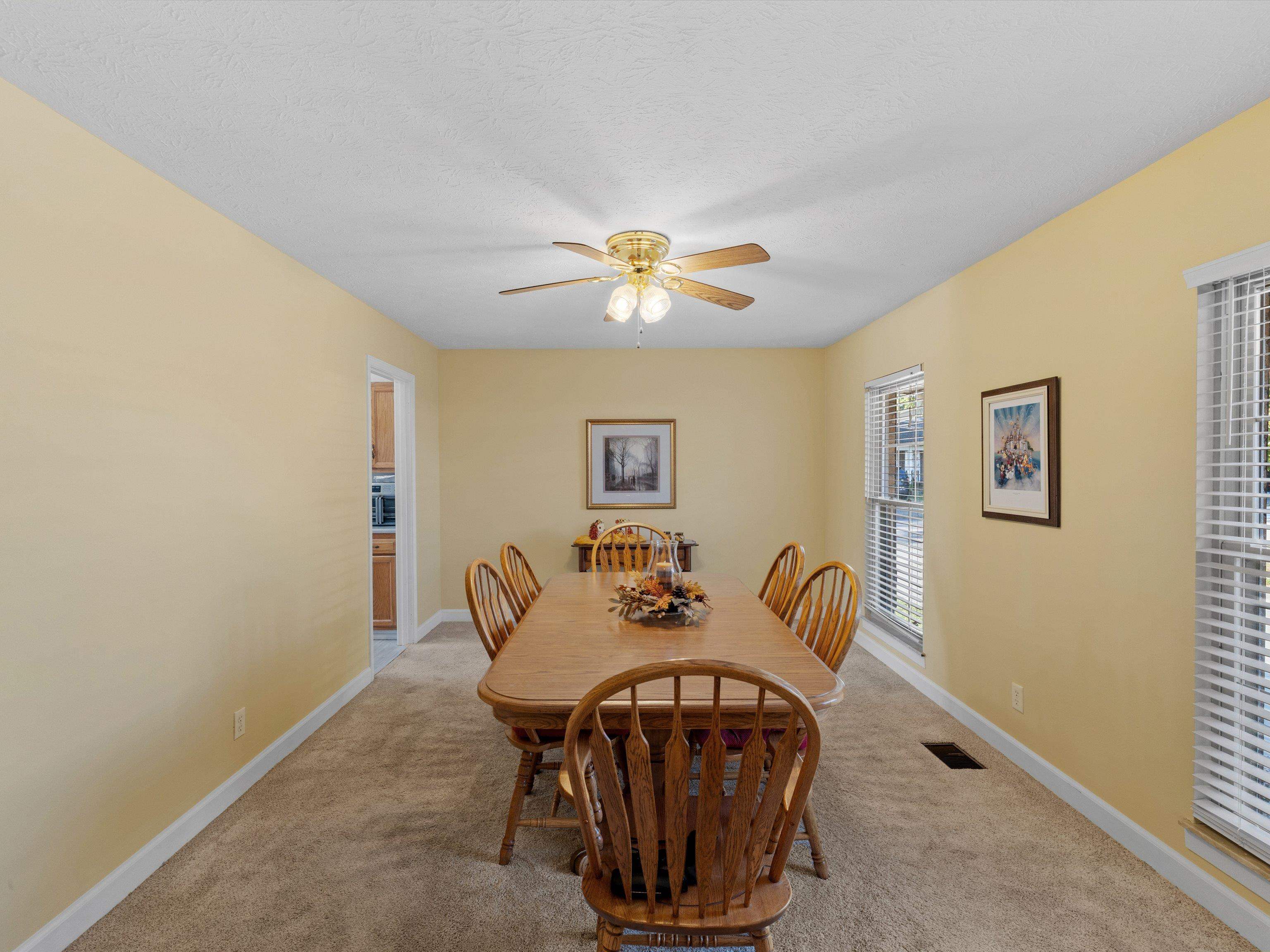 4037 Yates Drive, Owensboro, Kentucky 42301, 3 Bedrooms Bedrooms, ,2 BathroomsBathrooms,Single Family Residence,For Sale,Yates Drive,93225