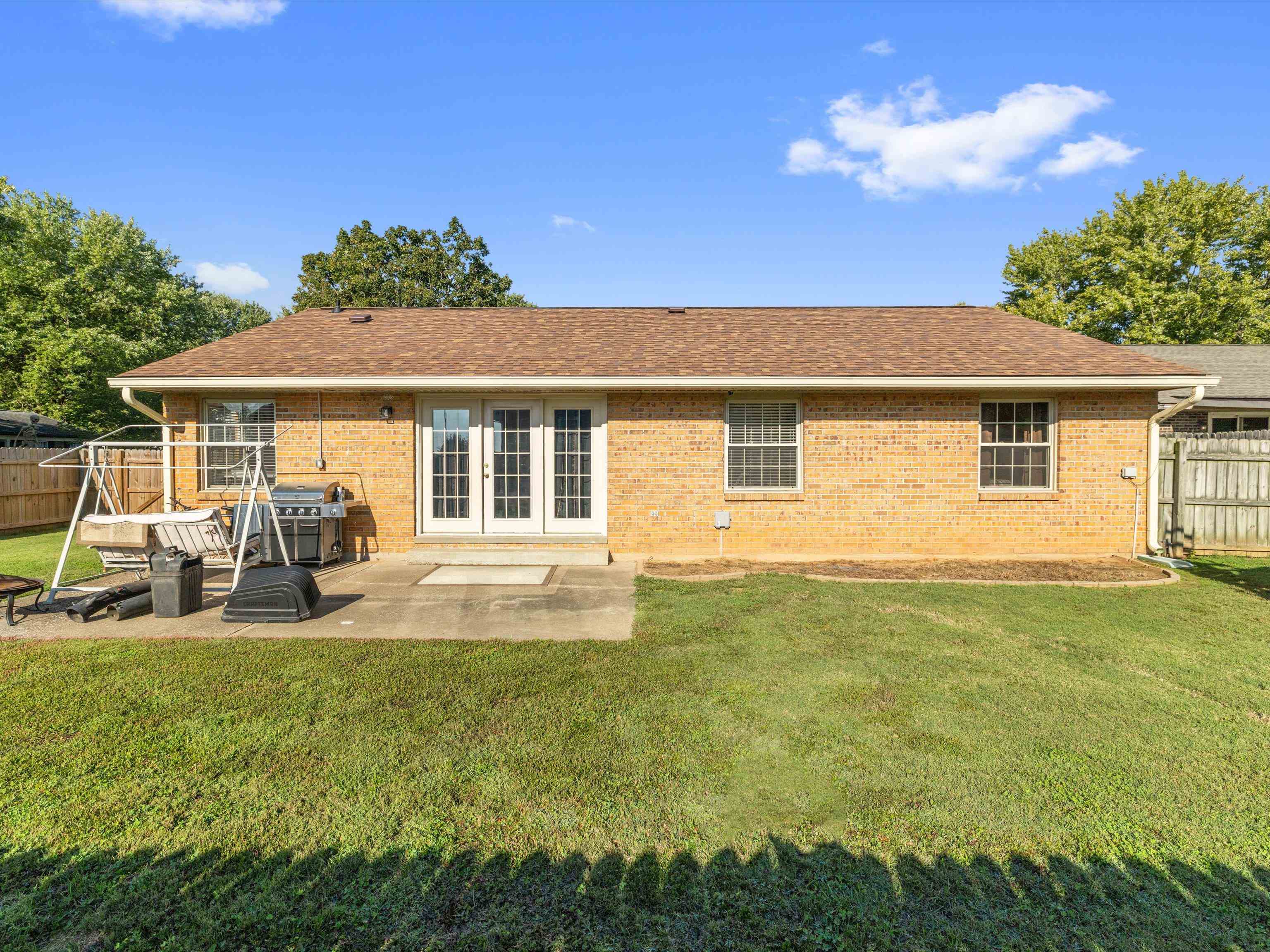 4037 Yates Drive, Owensboro, Kentucky 42301, 3 Bedrooms Bedrooms, ,2 BathroomsBathrooms,Single Family Residence,For Sale,Yates Drive,93225