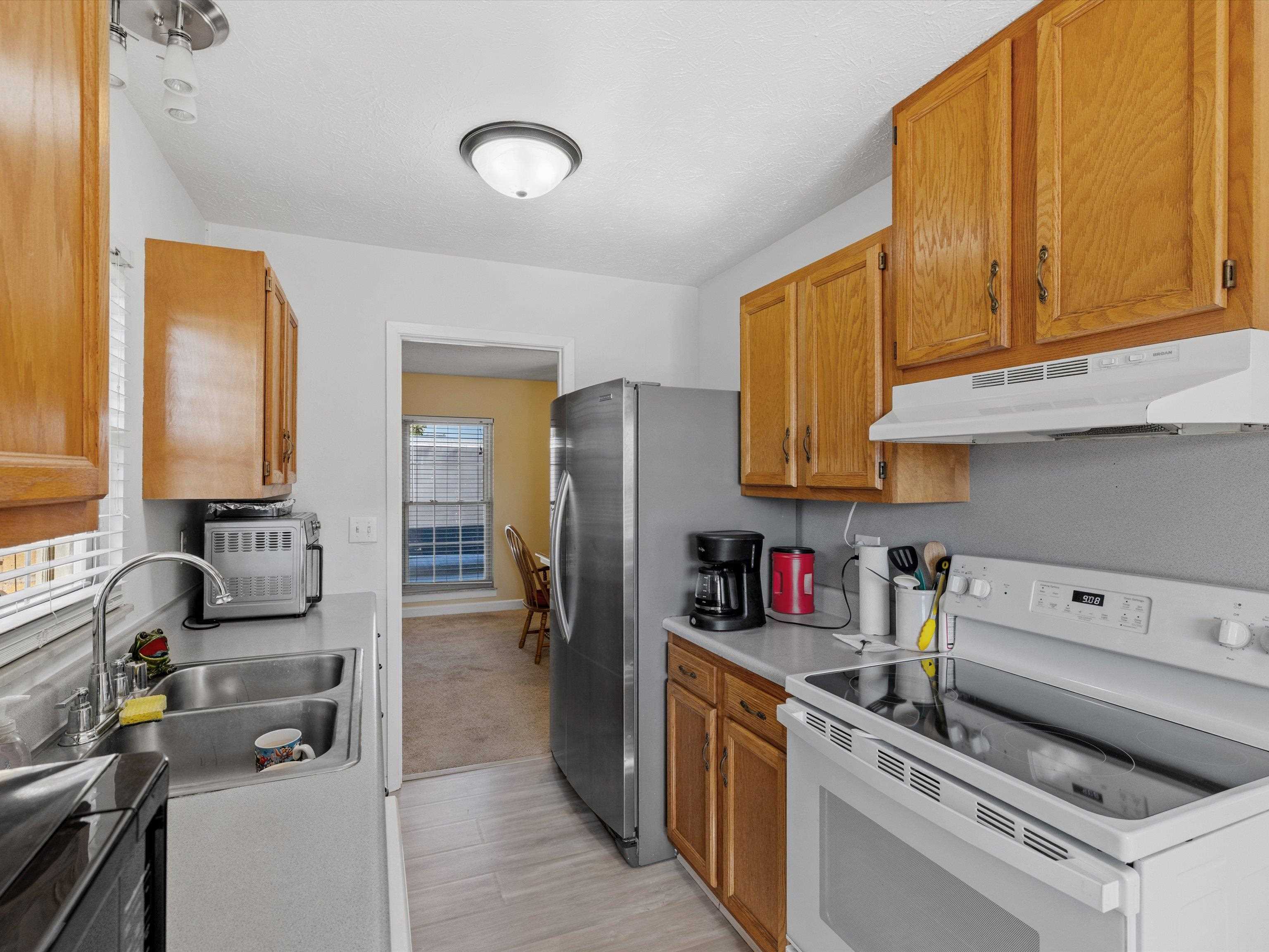 4037 Yates Drive, Owensboro, Kentucky 42301, 3 Bedrooms Bedrooms, ,2 BathroomsBathrooms,Single Family Residence,For Sale,Yates Drive,93225