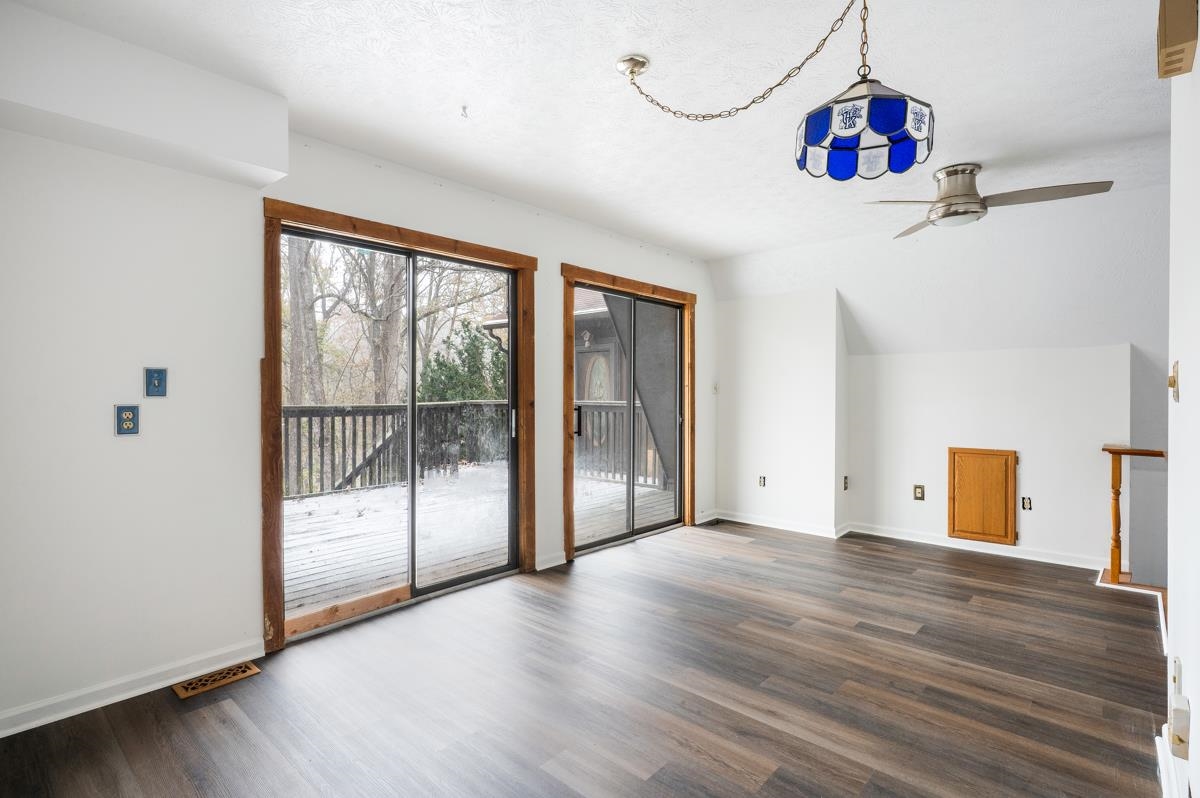 194 Adkins Camp Loop, Hudson, Kentucky 40145-0000, 2 Bedrooms Bedrooms, ,2 BathroomsBathrooms,Single Family Residence,For Sale,Adkins Camp Loop,93241