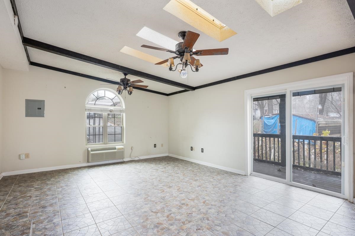 194 Adkins Camp Loop, Hudson, Kentucky 40145-0000, 2 Bedrooms Bedrooms, ,2 BathroomsBathrooms,Single Family Residence,For Sale,Adkins Camp Loop,93241