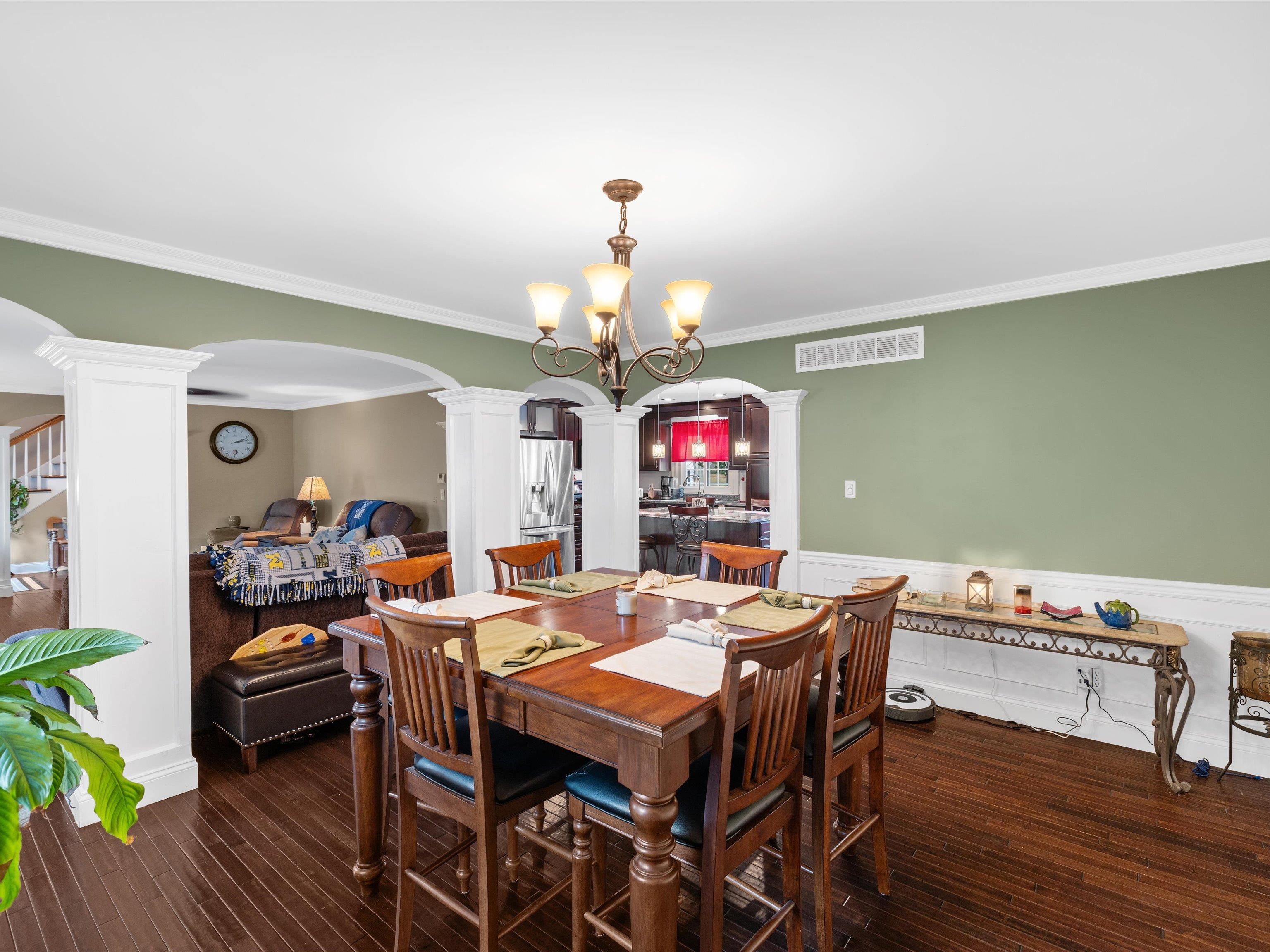 1318 Woodmere Ln, Owensboro, Kentucky 42303, 5 Bedrooms Bedrooms, ,3 BathroomsBathrooms,Single Family Residence,For Sale,Woodmere Ln,93261