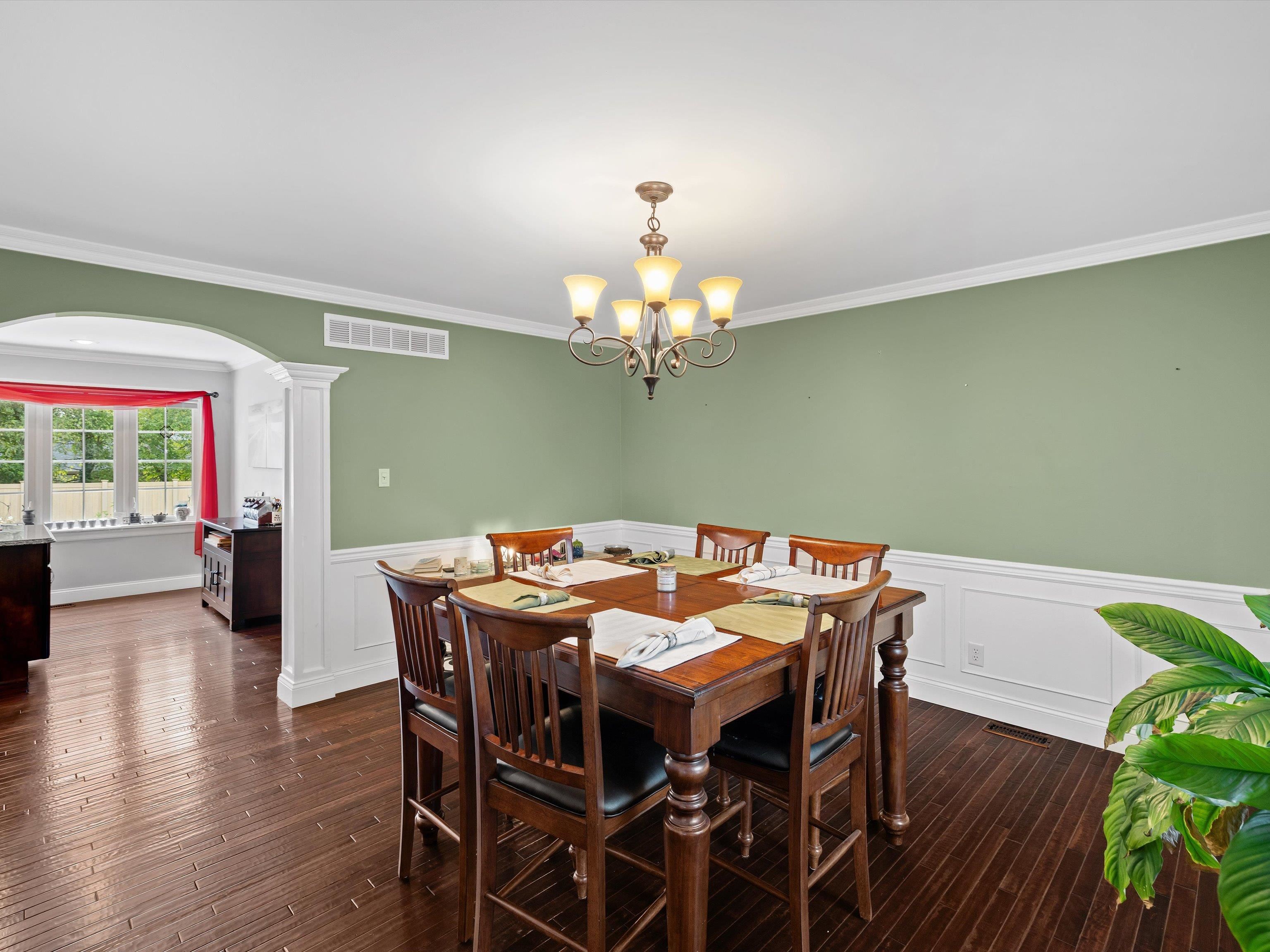 1318 Woodmere Ln, Owensboro, Kentucky 42303, 5 Bedrooms Bedrooms, ,3 BathroomsBathrooms,Single Family Residence,For Sale,Woodmere Ln,93261