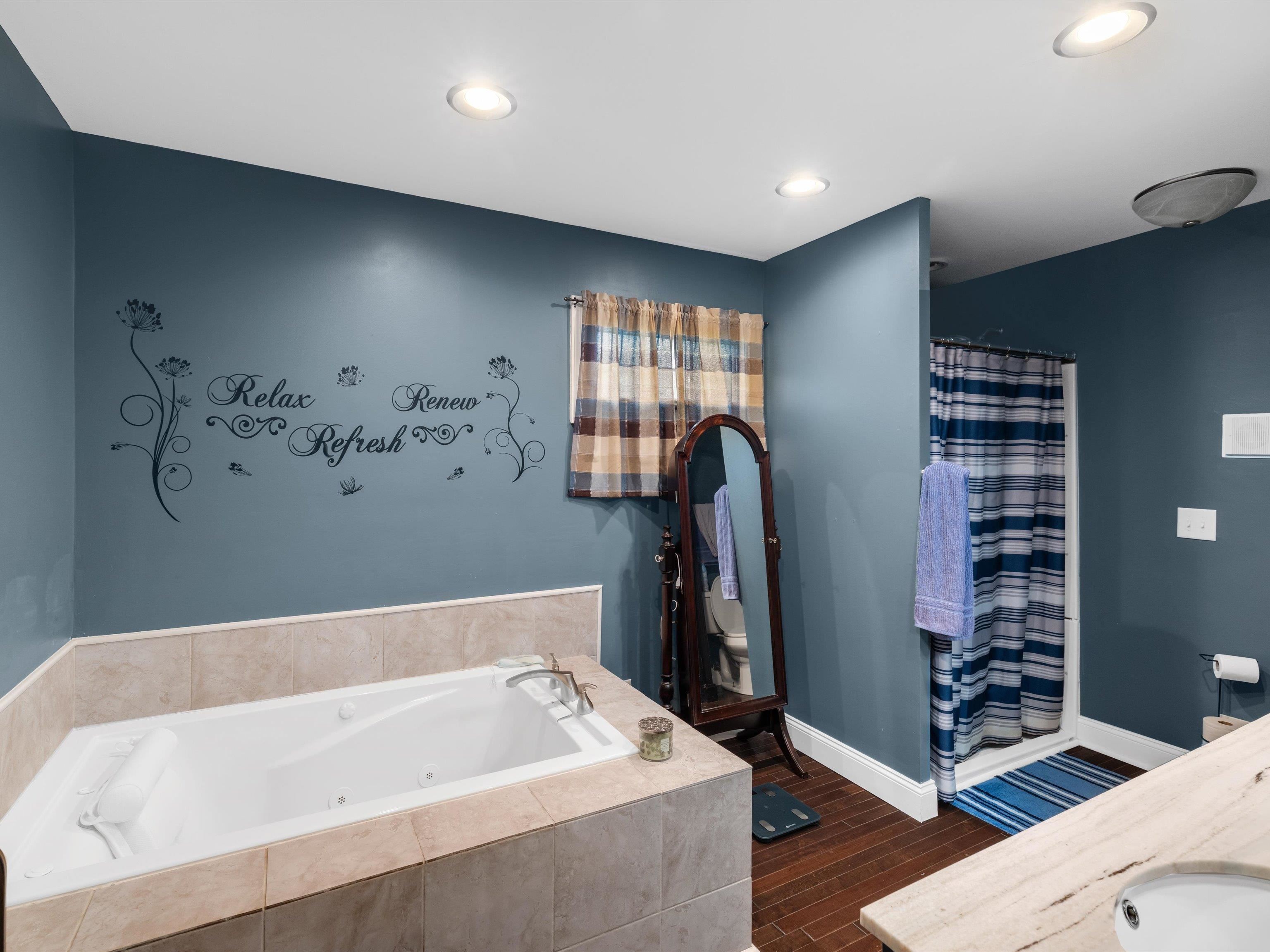 1318 Woodmere Ln, Owensboro, Kentucky 42303, 5 Bedrooms Bedrooms, ,3 BathroomsBathrooms,Single Family Residence,For Sale,Woodmere Ln,93261