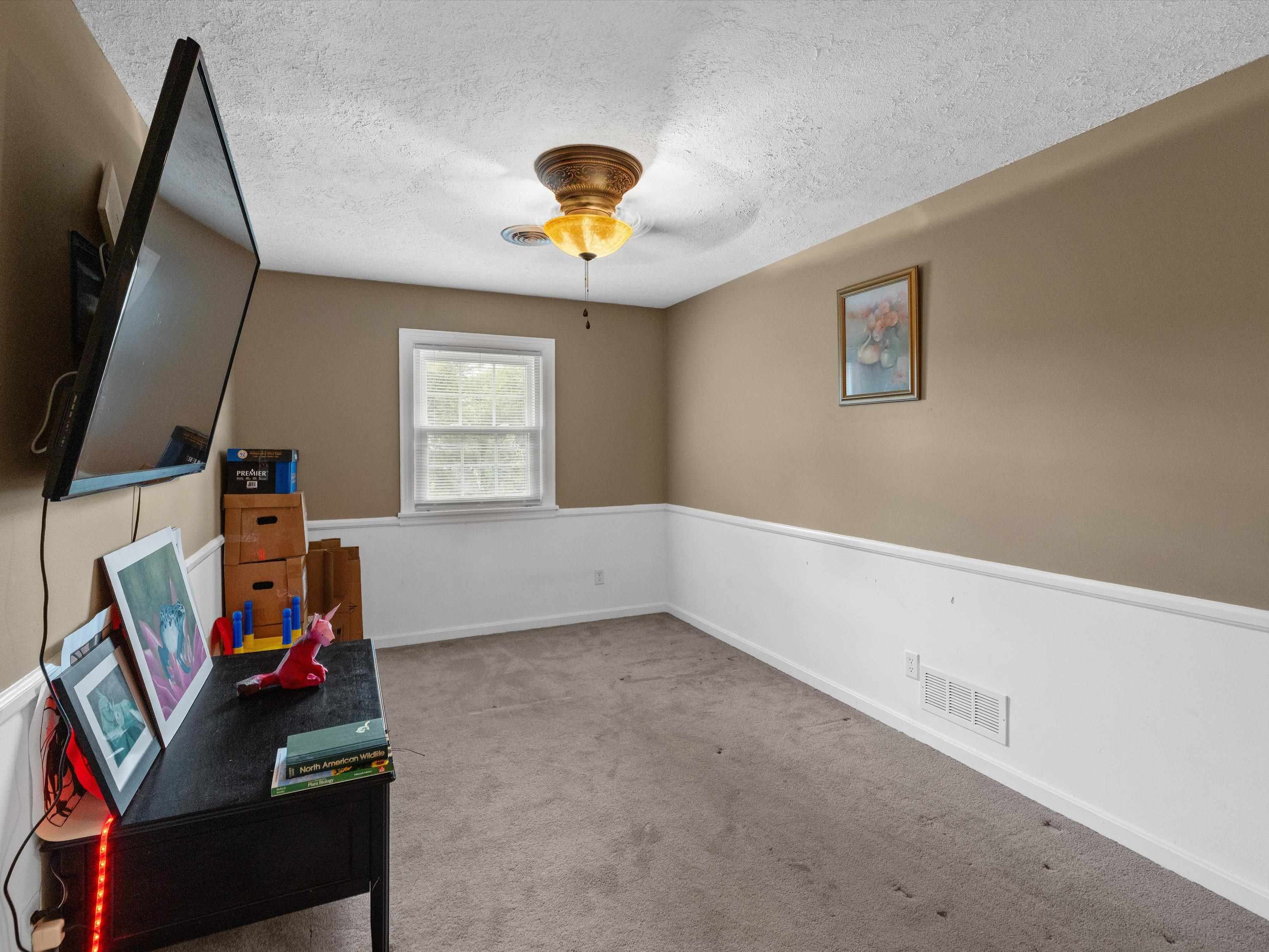 1318 Woodmere Ln, Owensboro, Kentucky 42303, 5 Bedrooms Bedrooms, ,3 BathroomsBathrooms,Single Family Residence,For Sale,Woodmere Ln,93261